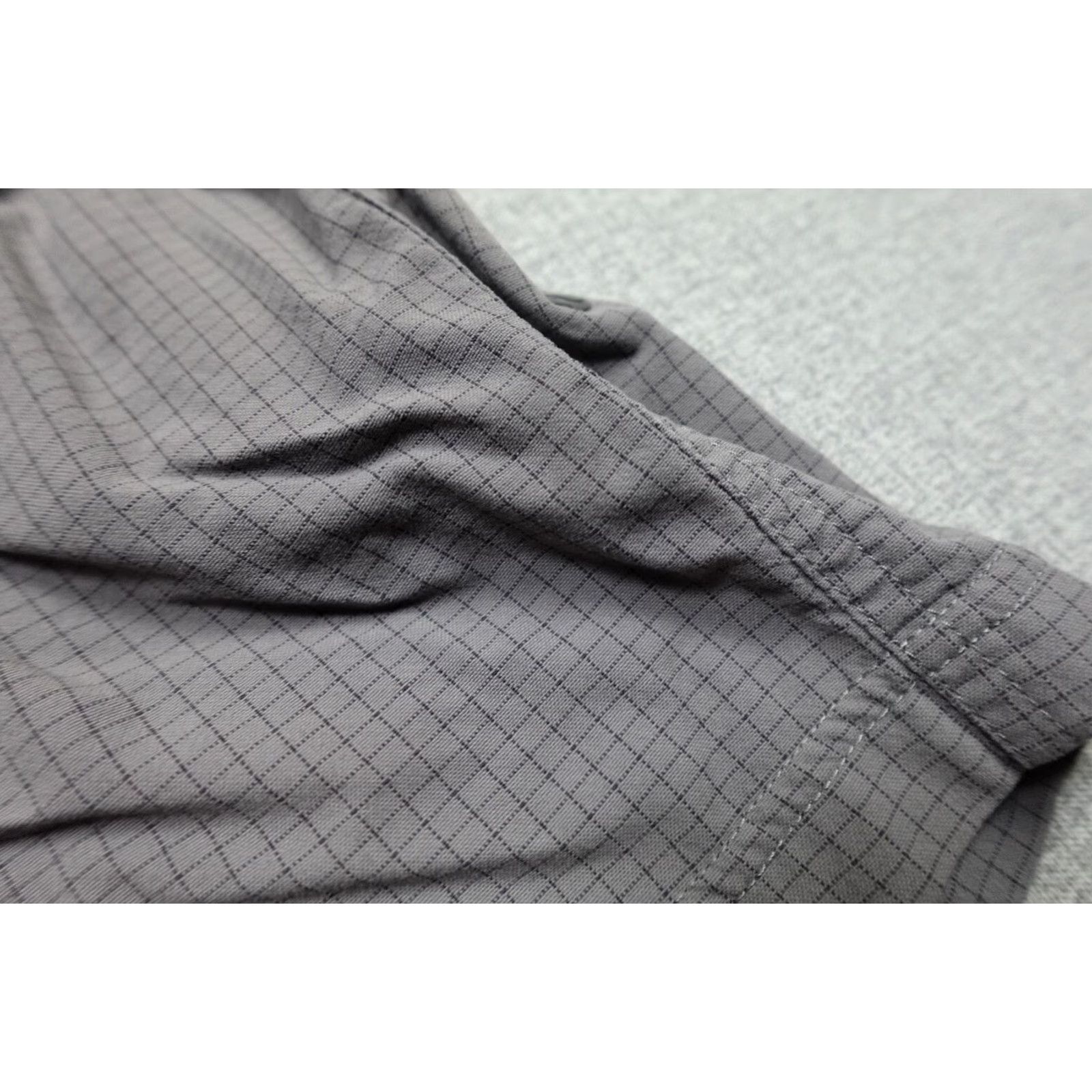 Lululemon Lululemon Mens Gray Performance Chino Short 34 5-Pocket Stretch Check Casual Regular Adult Medium? Size US 34 / EU 50 - 4 Thumbnail