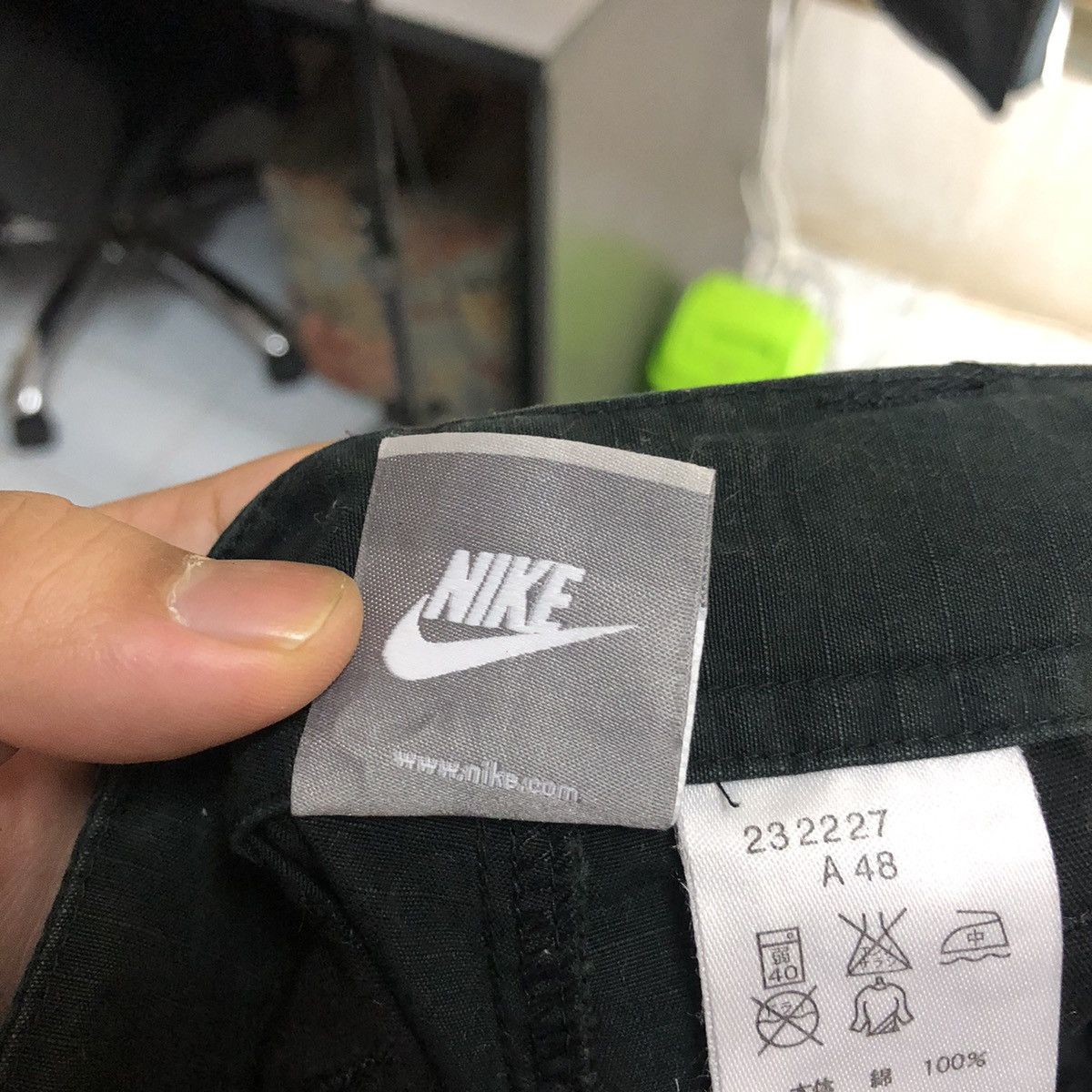 Nike Nike Black utility tactical Cargo Multipocket Pants #A2584 Size US 30 / EU 46 - 22 Thumbnail