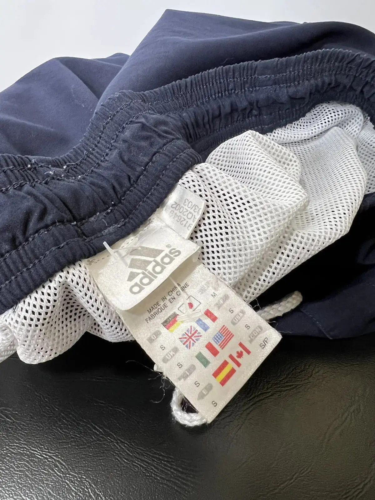Adidas × Vintage Vintage Adidas men’s shorts Size US 30 / EU 46 - 4 Thumbnail