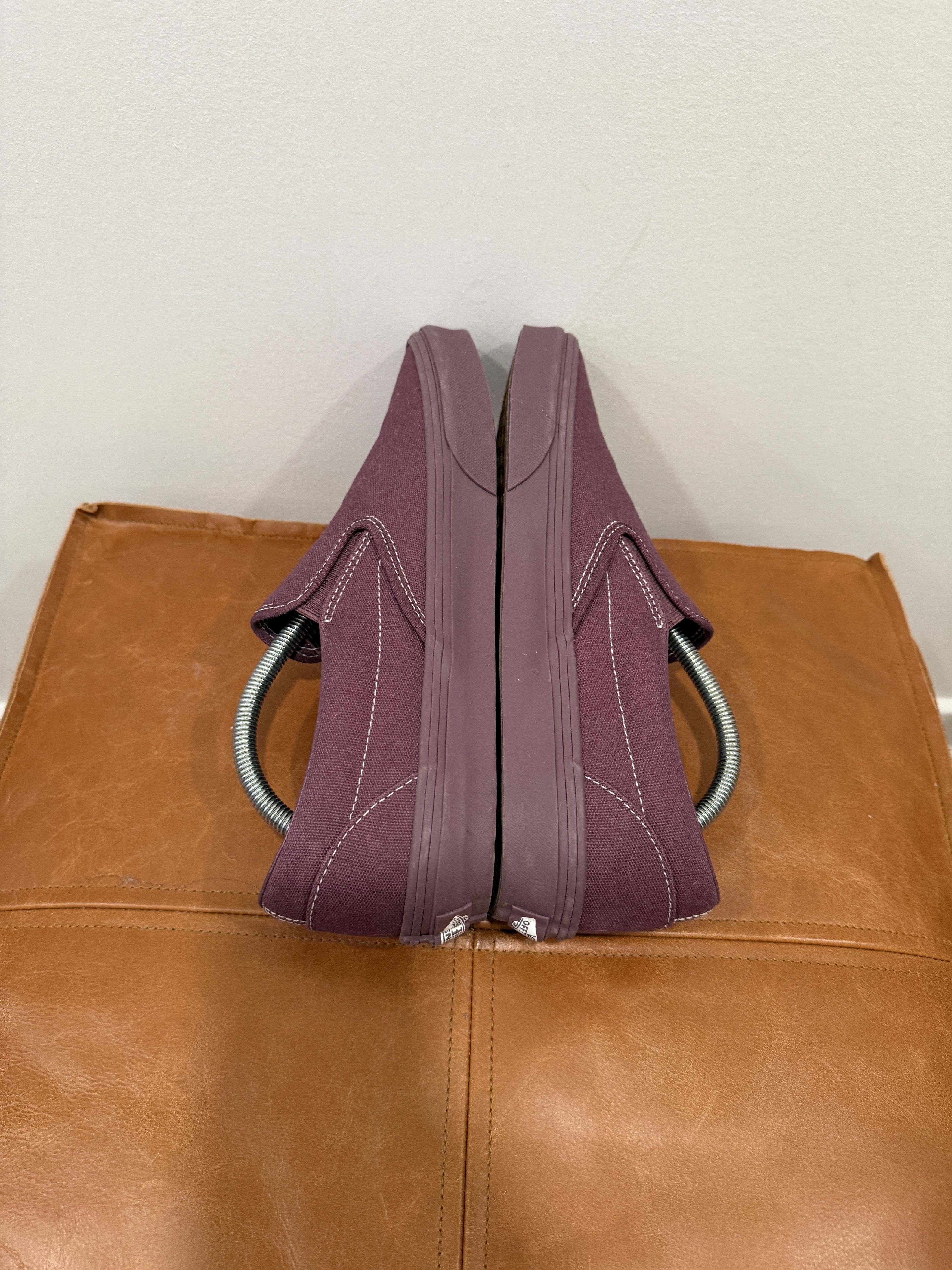 Vans NWT Vans Classic Slip-On (Plum Wine Mono) Size US 9.5 / EU 42-43 - 4 Thumbnail