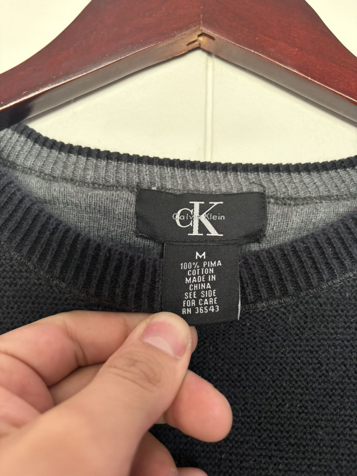 Calvin Klein Vintage black Calvin Klein pima cotton sweater Size US M / EU 48-50 / 2 - 2 Thumbnail