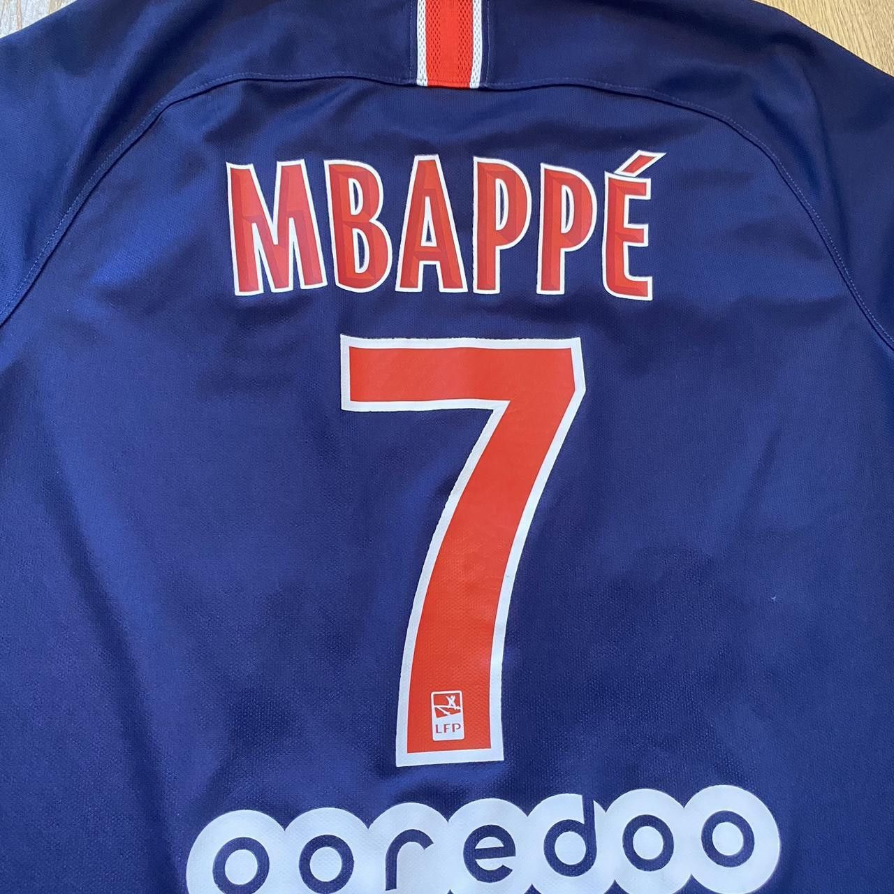 Nike 2018-19 *7 Mbappe Paris Saints Germain Nike Home Psg Size US M / EU 48-50 / 2 - 6 Thumbnail