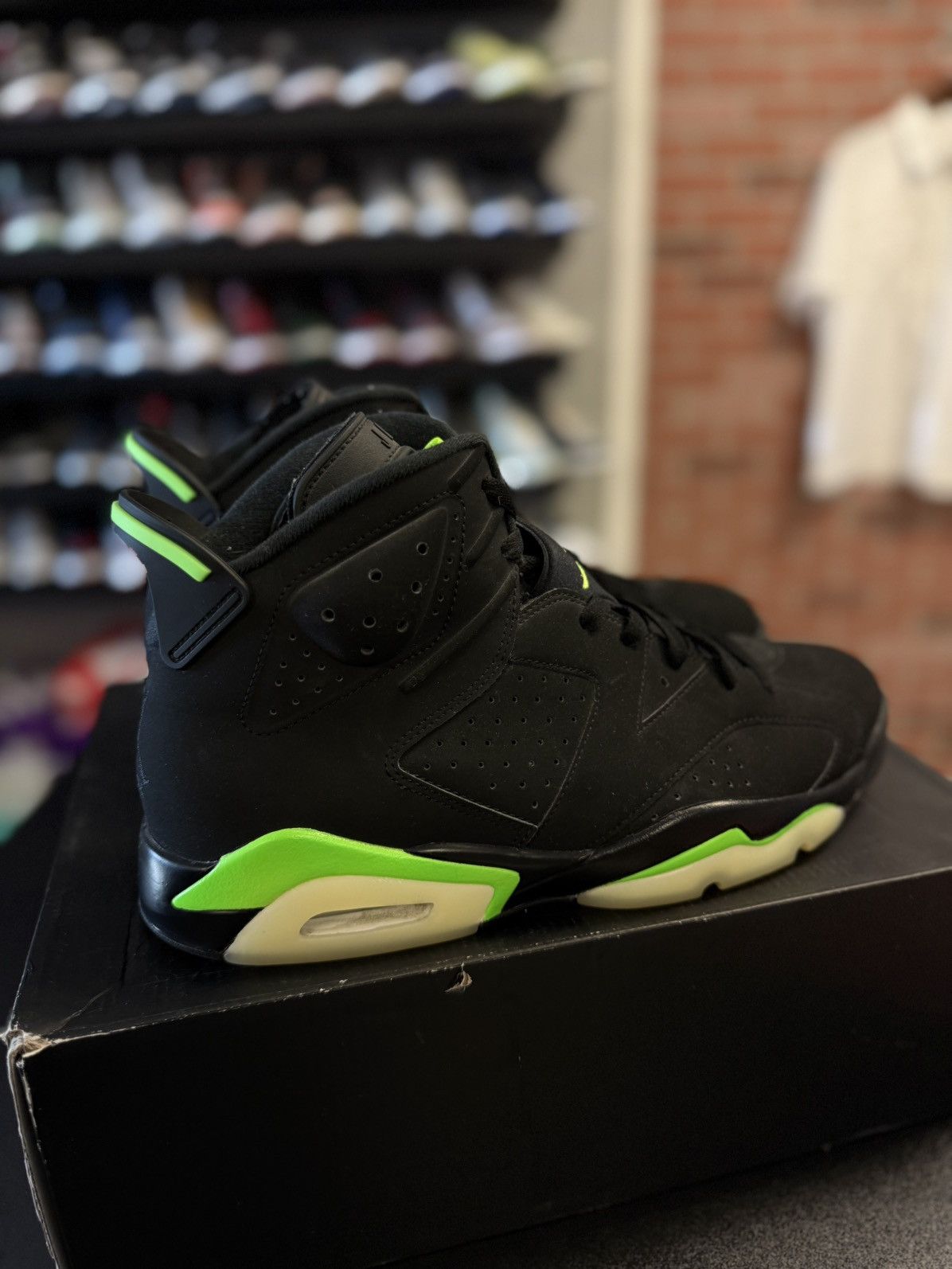 Jordan Brand × Nike Jordan 6 Electric Green Size 11.5 Clean Condition 🧼 Size US 11.5 / EU 44-45 - 2 Thumbnail