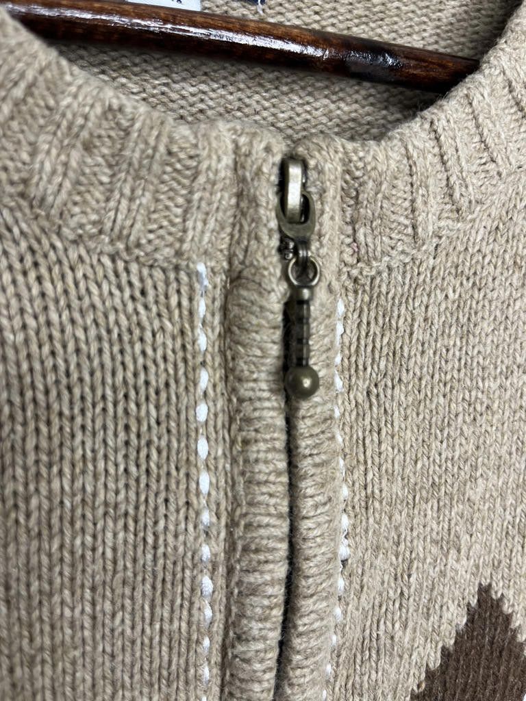 Croft & Barrow Croft and Barrow Full Zip Knit Sweater Small Tan Argyle Size US S / EU 44-46 / 1 - 5 Thumbnail