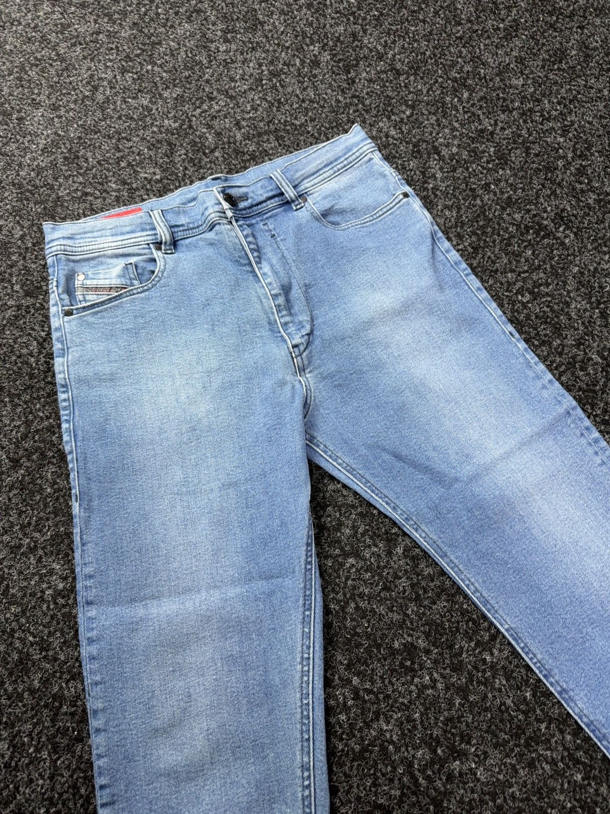 Diesel Luxury Diesel 00s Cropped Jeans Light Wash Distressed Denim Size 26" / US 2 / IT 38 - 6 Thumbnail