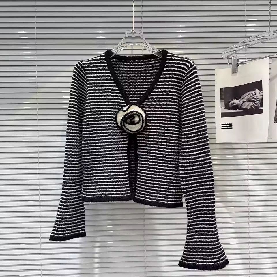 Striped Retro Vintage Style Trendy V-Neck Cardigan Sweater