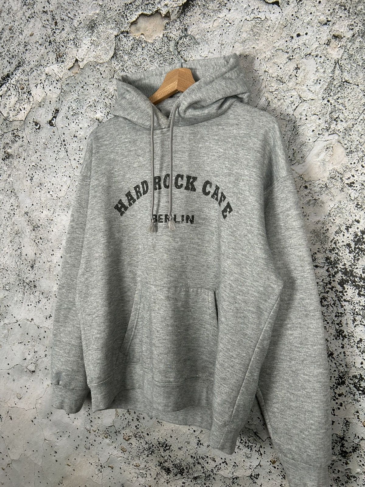 Hard Rock Cafe Vintage Hard Rock Cafe Berlin Grey Hoodie Streetwear Hype Size US L / EU 52-54 / 3 - 2 Thumbnail
