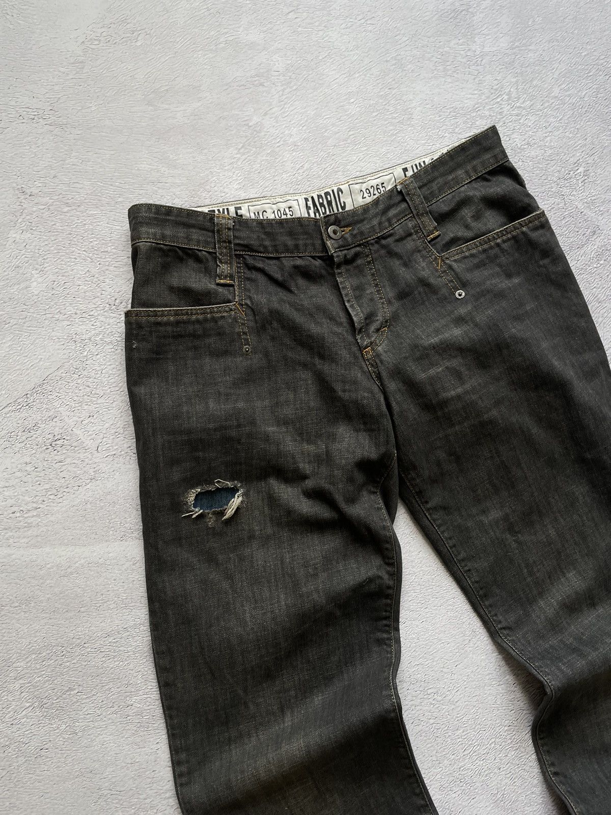 Dolce & Gabbana Vintage Jeans Pants Dolce Gabbana D&G Distressed Fabric 00’s Size US 34 / EU 50 - 2 Thumbnail