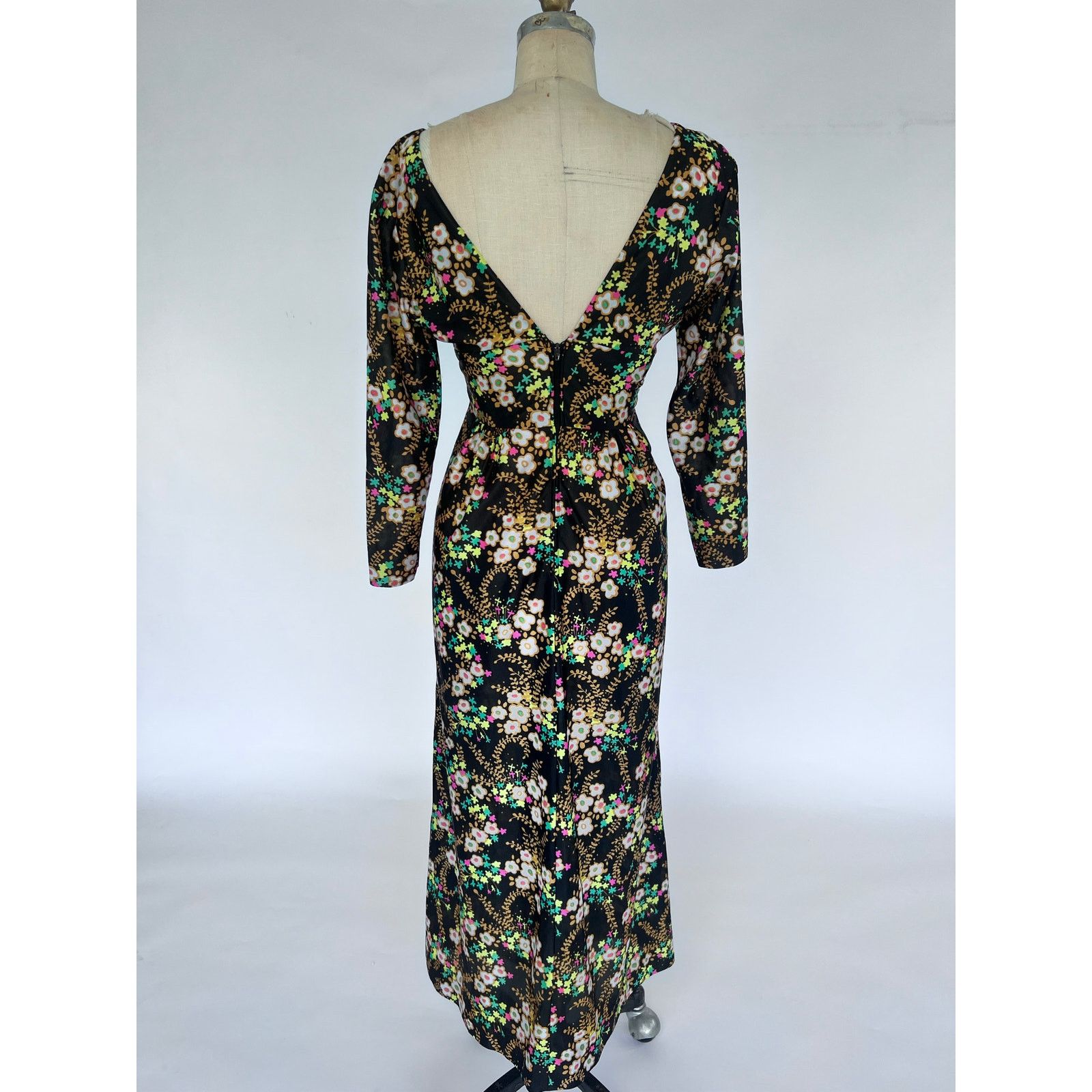 Vintage VTG 70s Floral Maxi Plunging Dress Black Empire Waist Retro Size M / US 6-8 / IT 42-44 - 3 Thumbnail