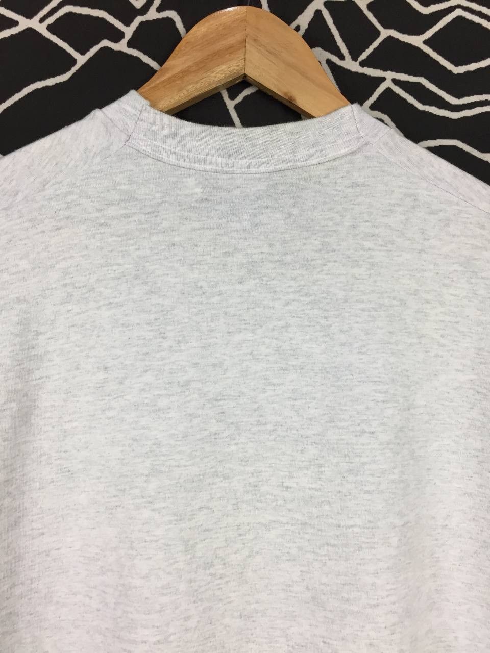 Fruit Of The Loom × Vintage Vtg 90s FOTL Taking Afternoon Tea History Single Stitch Tee Size US L / EU 52-54 / 3 - 9 Thumbnail