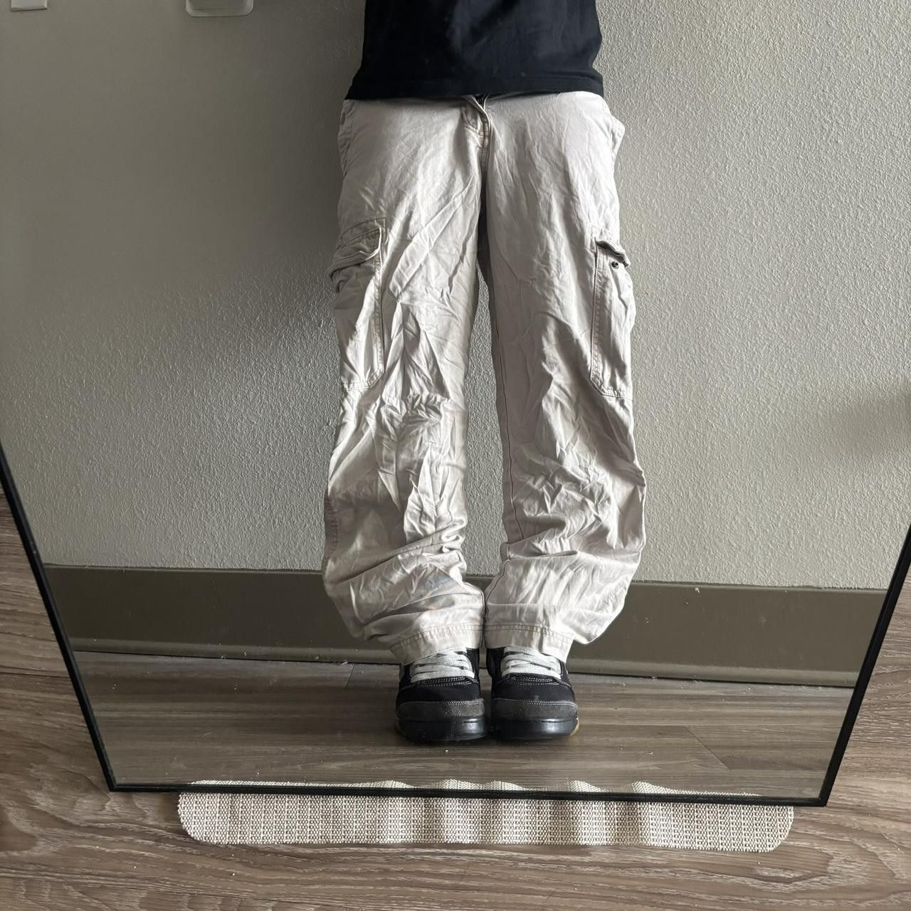 Vintage Crazy Vintage Y2K/2000s Cream Cargo Essential Casual Pants! 30x30 Size US 30 / EU 46 - 1 Thumbnail