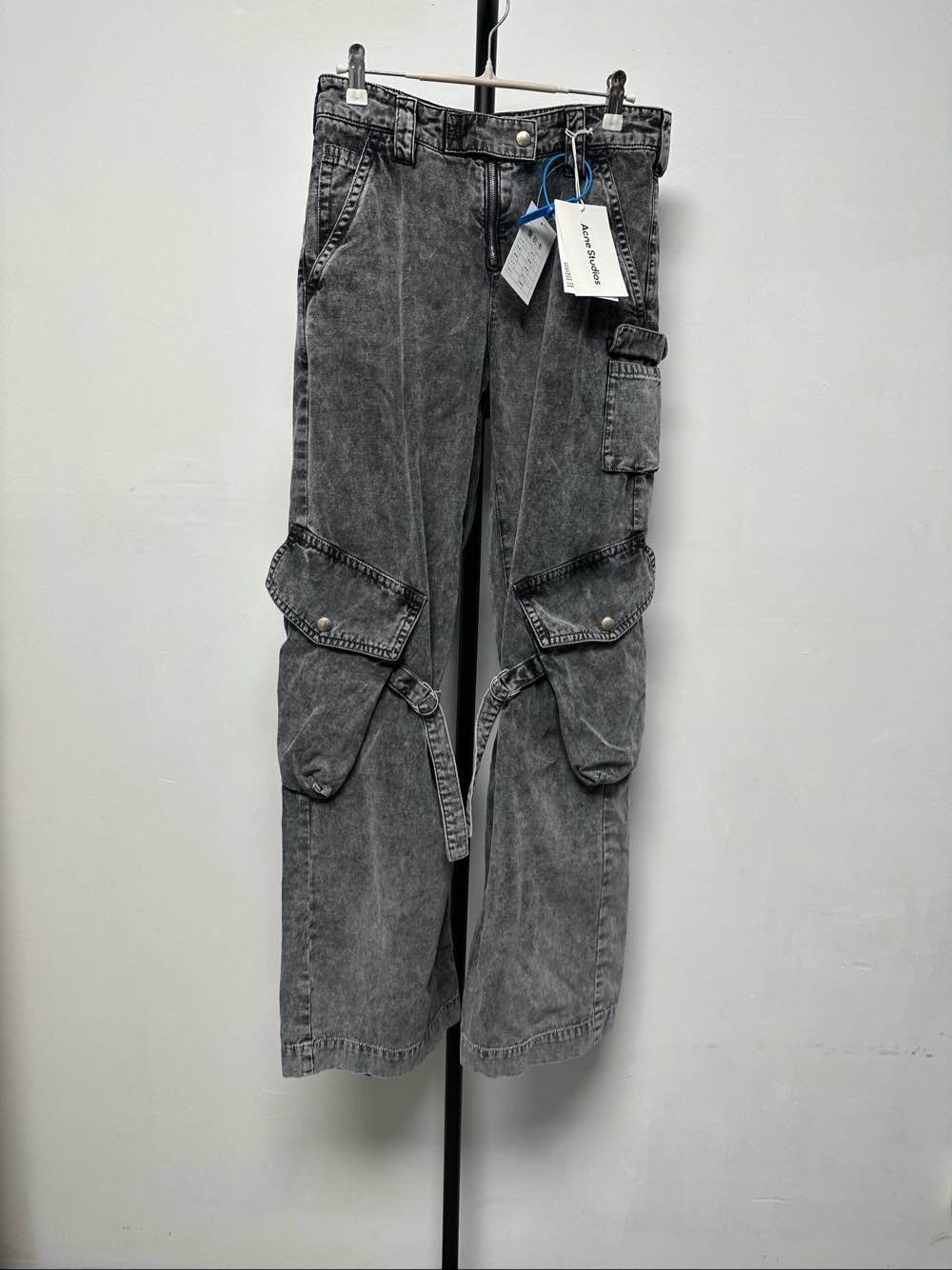 Acne Studios Acne Studios Acid Wash Cargo Jeans Size 34 Size 25" / US 0 / IT 36 - 1 Thumbnail