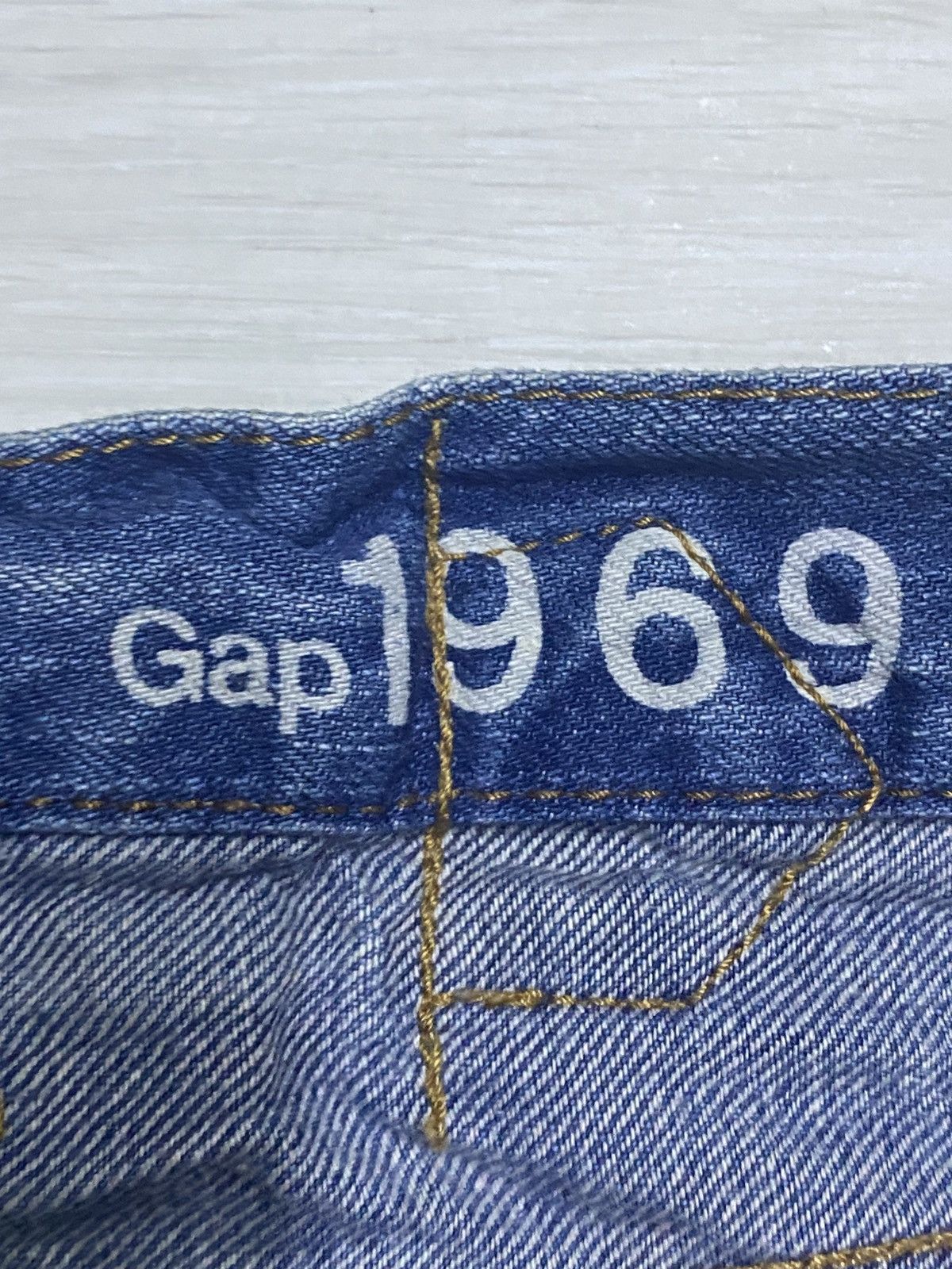 Gap Vintage Gap Denim Buckle Back Faded Loose Jeans Size US 32 / EU 48 - 9 Thumbnail