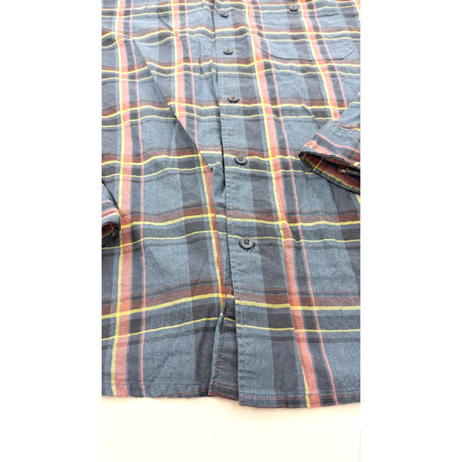 Mountain Hardwear Mountain Hardwear Shirt Mens Large Blue Plaid Button Up Long Sleeve Outdoor Hiking Shirt Size US L / EU 52-54 / 3 - 3 Thumbnail