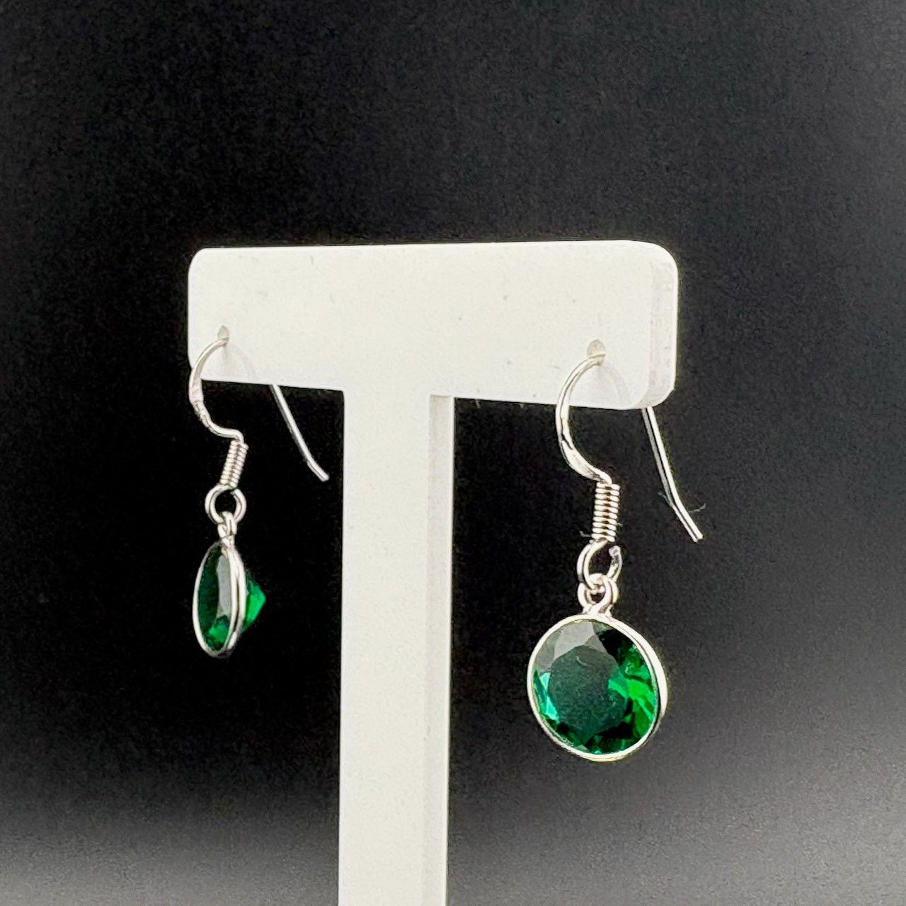 Other 925 Sterling Silver Emerald Green Glass Crystal Earrings Size ONE SIZE - 7 Thumbnail