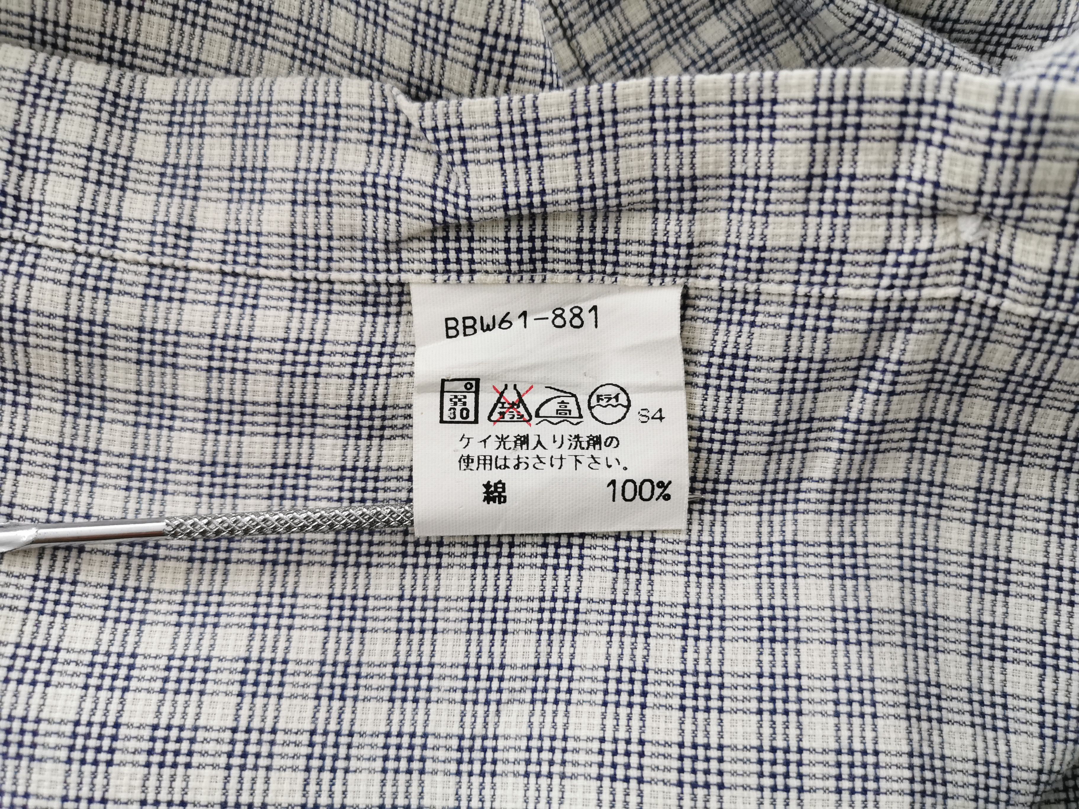 Burberry Vintage 90's Burberry's Button Shirt Made In Japan Size L Size US L / EU 52-54 / 3 - 6 Thumbnail