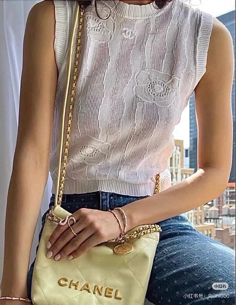 Chanel Chanel 23s spring and summer white hollow sleeveless camel Size XS / US 0-2 / IT 36-38 - 8 Thumbnail