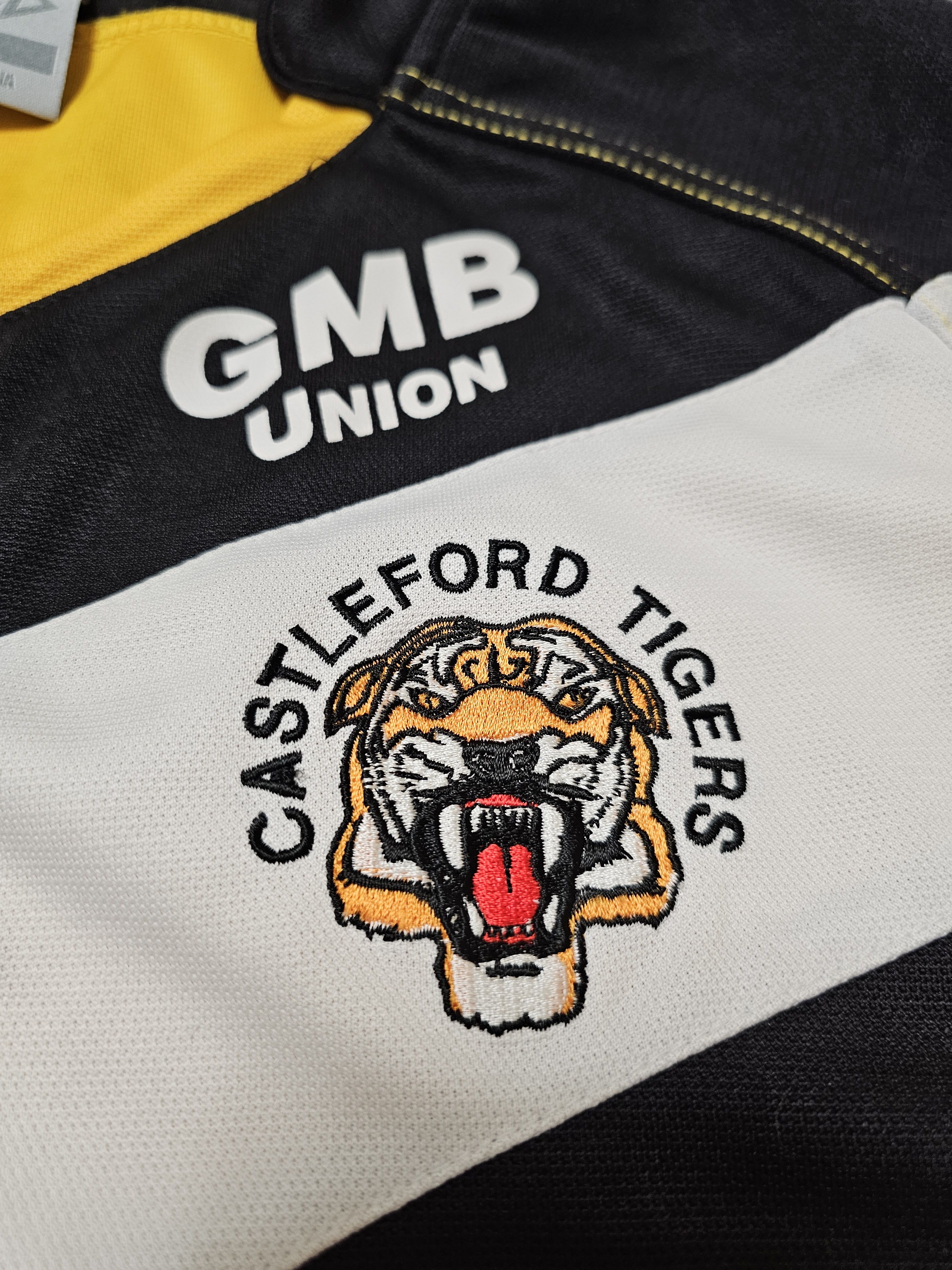 Vintage CASTLEFORD TIGERS RUGBY JERSEY ENGLAND RUGBY JERSEY Size US XXL / EU 58 / 5 - 4 Thumbnail