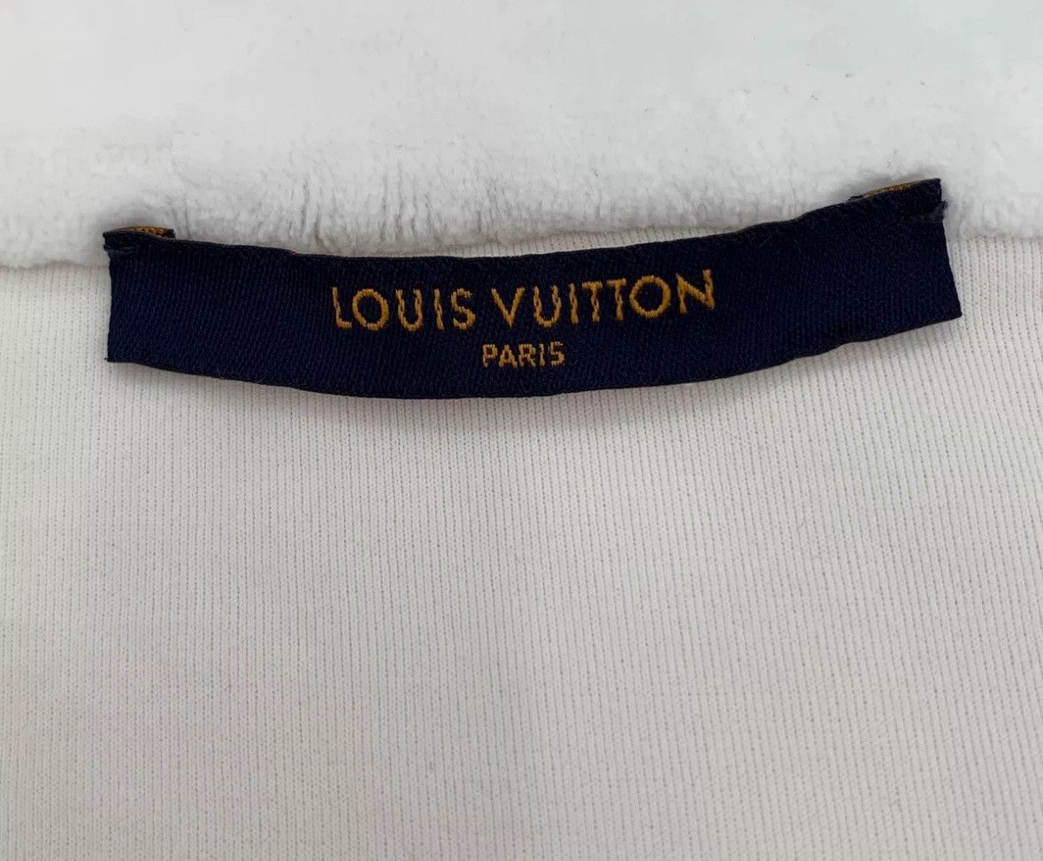 Louis Vuitton Louis Vuitton Lv white logo long sleeved sweatshirt Size US M / EU 48-50 / 2 - 6 Thumbnail