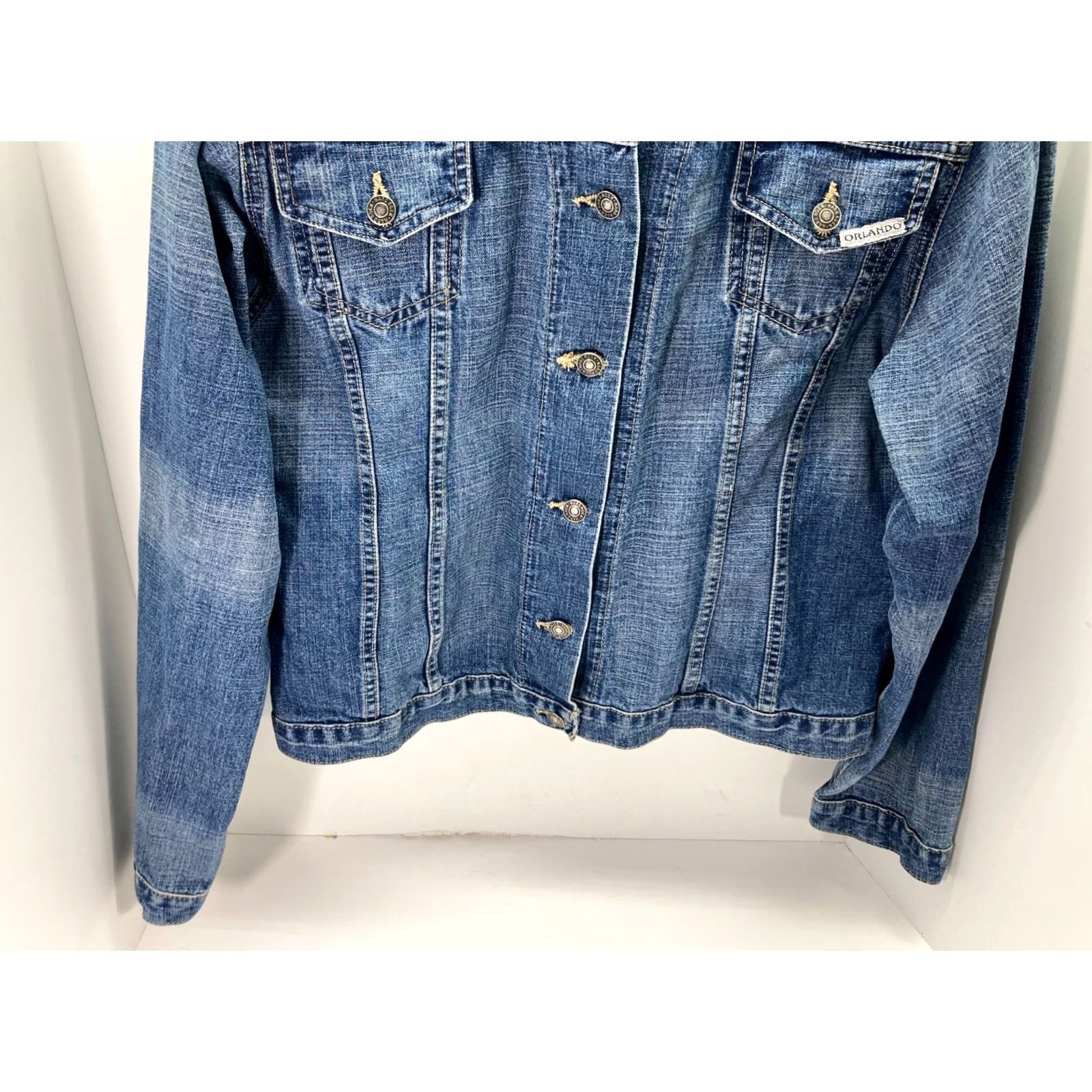 Hard Rock Cafe VINTAGE Hard Rock Vault Orlando Jacket Womens Medium Blue Denim Button Front Casual Travel Size M / US 6-8 / IT 42-44 - 3 Thumbnail