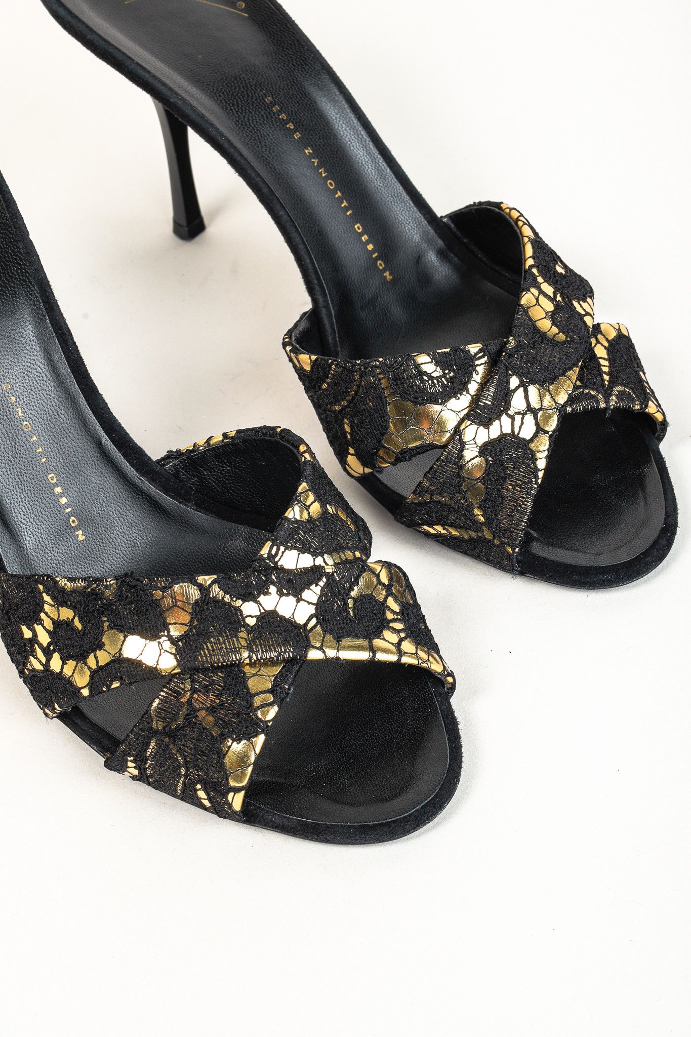 Giuseppe Zanotti Giuseppe Zanotti Gold & Black Lace Crossover-Strap Mules Size US 9 / IT 39 - 9 Thumbnail