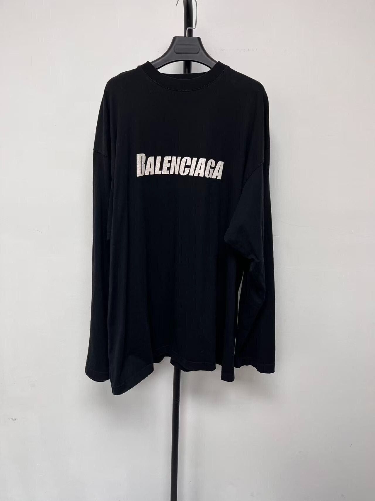 Balenciaga balenciaga long sleeve logo t-shirt Size US M / EU 48-50 / 2 - 1 Thumbnail