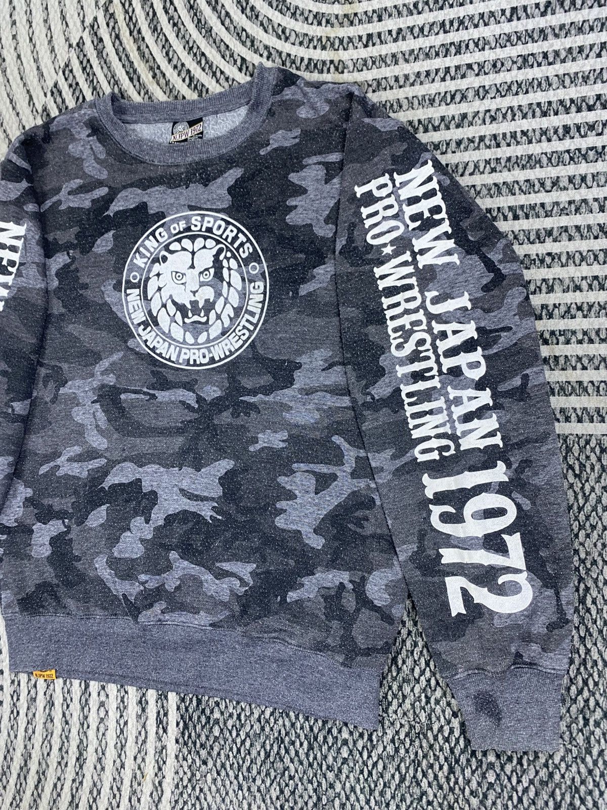 Japanese Brand Vtg NJPW 1972 Wrestling King Of Sport Camouflage Sweatshirt Size US M / EU 48-50 / 2 - 3 Thumbnail