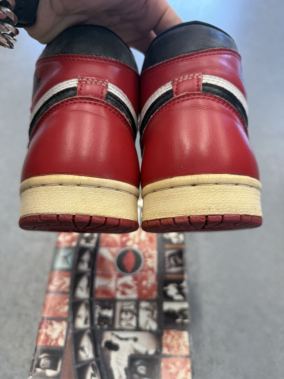 Jordan Brand 1994 Air Jordan 1 Chicago High Size 7.5 (Replacement Box) Size US 7.5 / EU 40-41 - 12 Thumbnail
