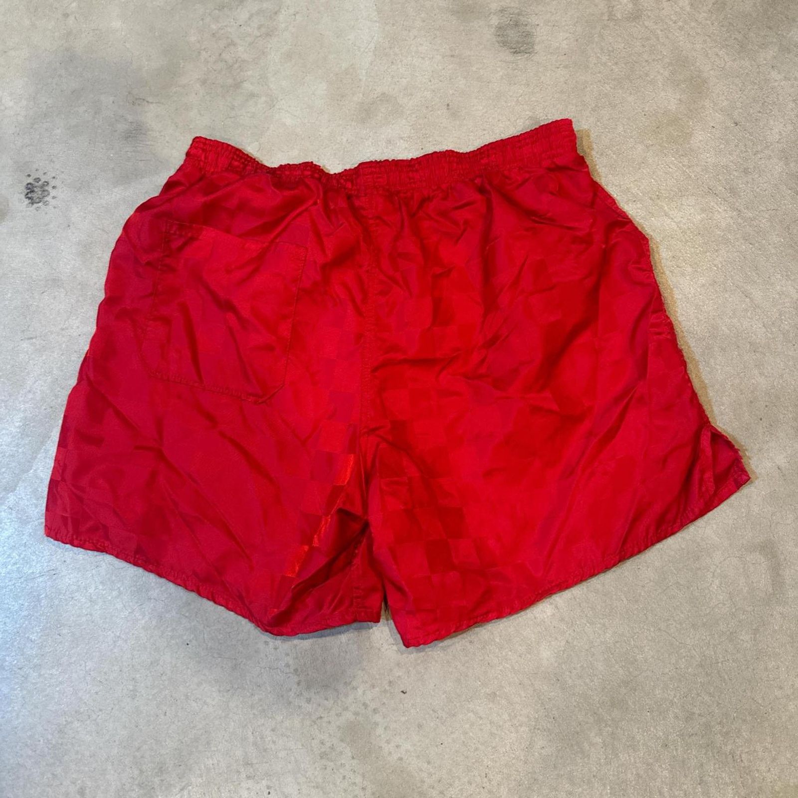 Umbro Vintage 90s Red Umbro Checkered Short Size S Size US 32 / EU 48 - 5 Thumbnail