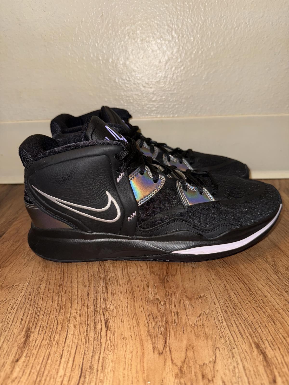 Nike Nike Kyrie Infinity Black Metallic Silver Size US 8.5 / EU 41-42 - 1 Thumbnail