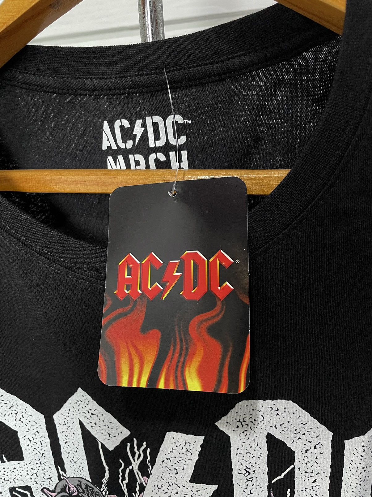 AC/DC AC⚡️DC LIVE 1978 POWERAGE (2025) Size US XL / EU 56 / 4 - 3 Thumbnail