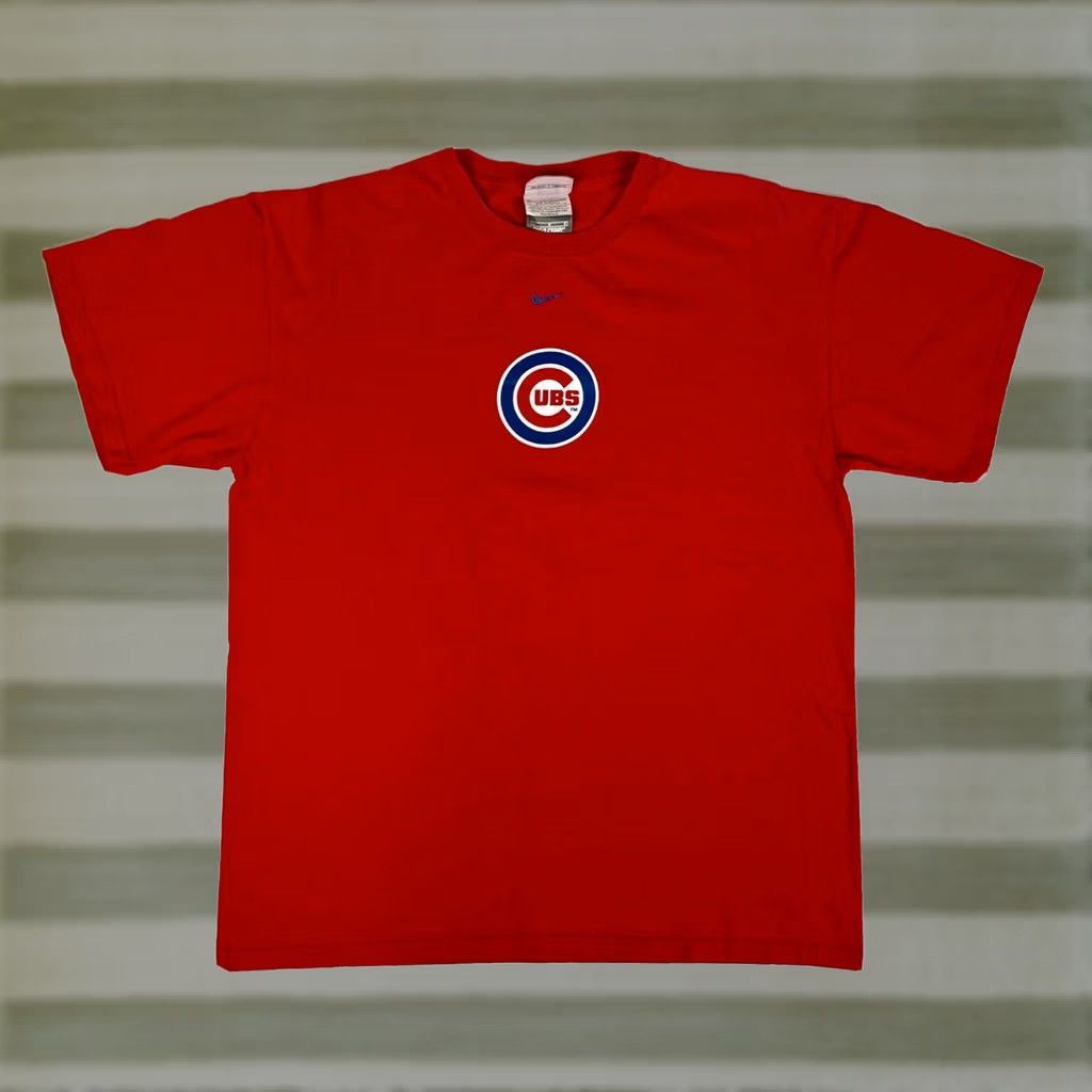 Nike VINTAGE Nike Team Chicago Cubs MLB T-Shirt Short Sleeve Crew Neck Size L Red Mens Double-Sided Logo 90s Size US L / EU 52-54 / 3 - 1 Thumbnail