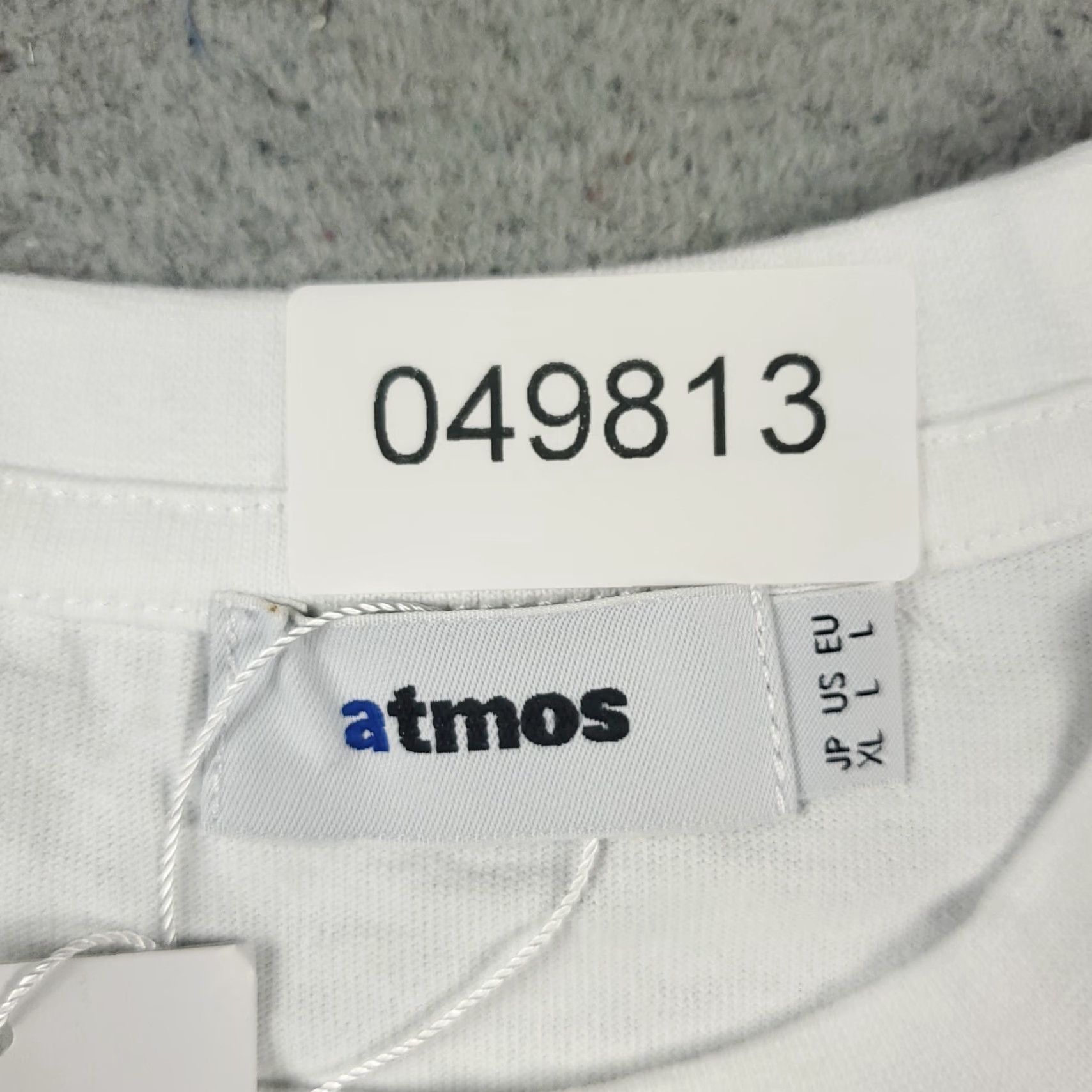 Vintage Atmos T Shirt Mens Large White Cotton Short Sleeve Crew Neck Logo Tee Modern Classic Sports Size US L / EU 52-54 / 3 - 7 Thumbnail