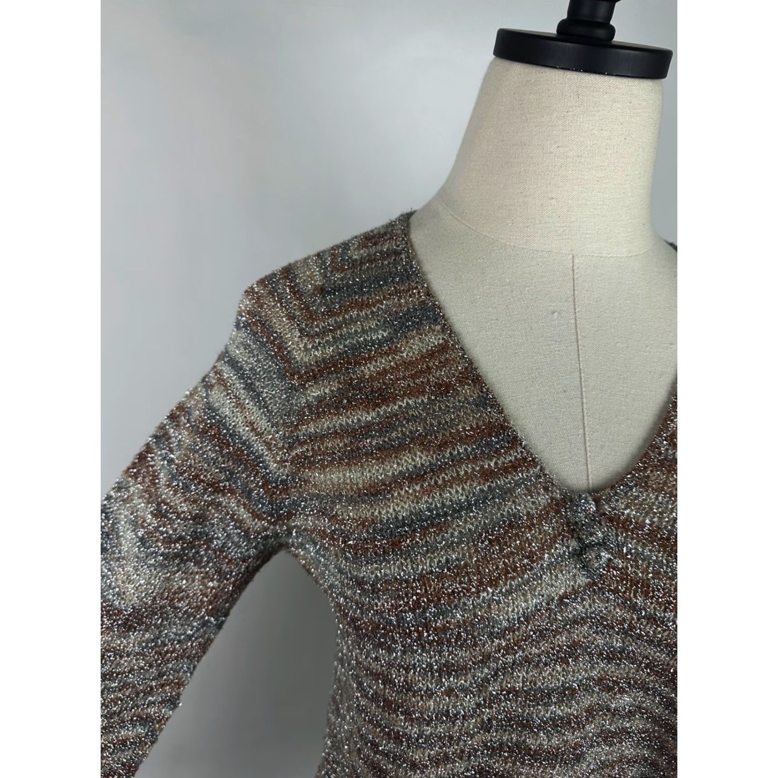 Vintage VINTAGE Handmade Silver Tinsel Knit Sweater S Women Pullover XS Mens? Size S / US 4 / IT 40 - 3 Thumbnail