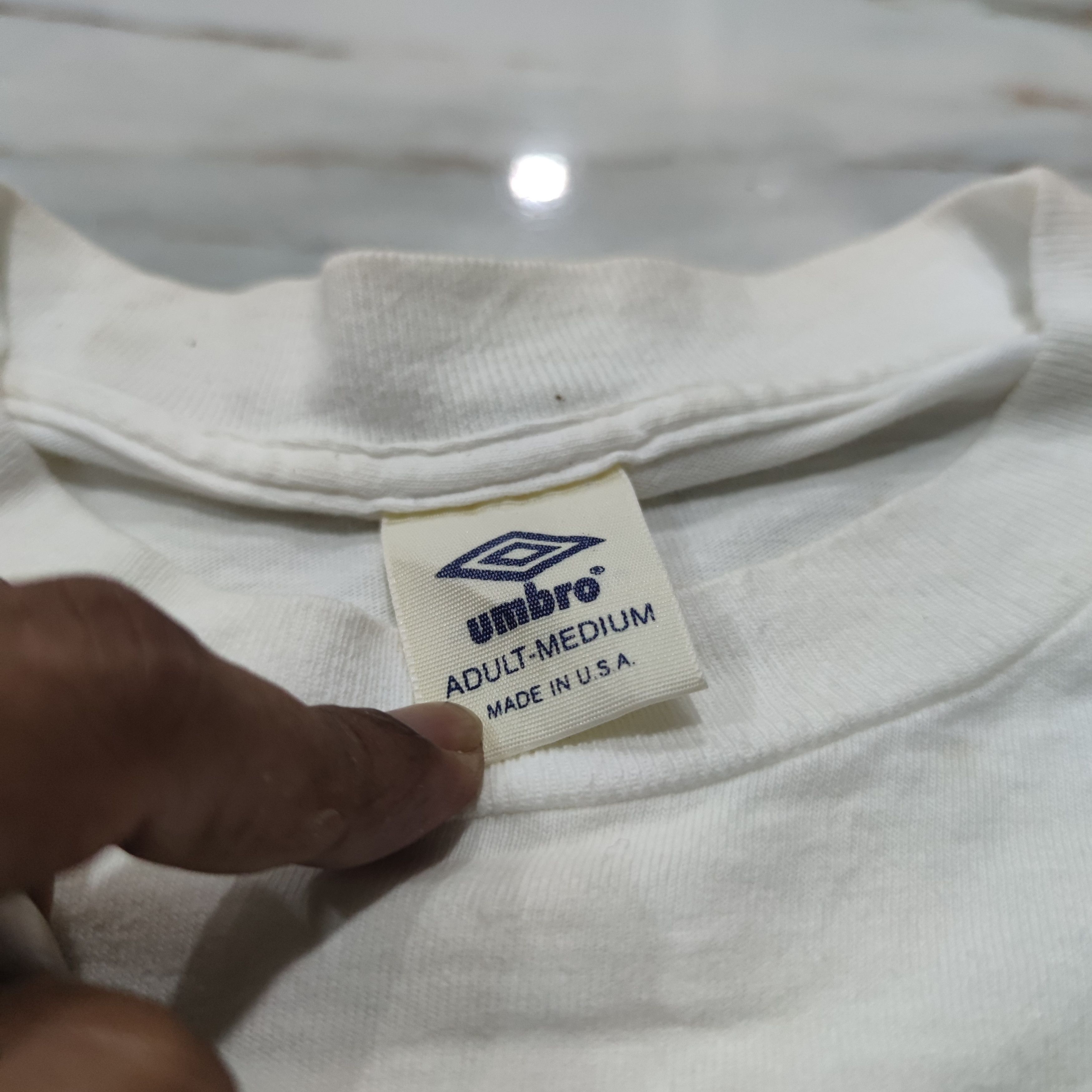 Umbro × Vintage VINTAGE 90S UMBRO SINGLE STITCHED T SHIRT MADE IN USA Size US M / EU 48-50 / 2 - 4 Thumbnail