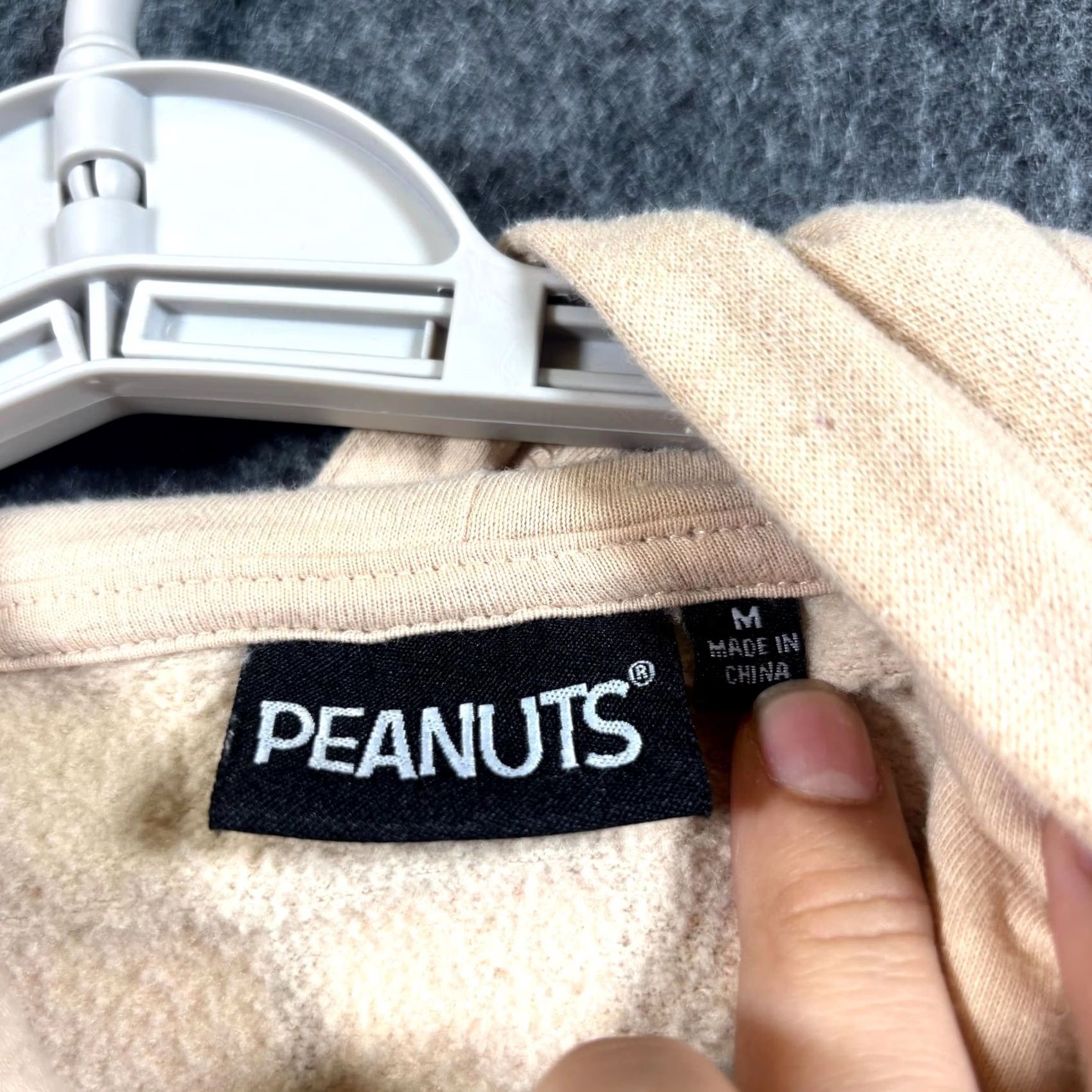Peanuts Peanuts Snoopy Inner Peace Sweatshirt Mens M Beige Graphic Print Size M / US 6-8 / IT 42-44 - 7 Thumbnail