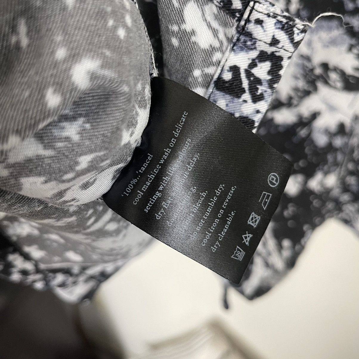 Ksubi KSUBI Short Sleeve Button Down Tencel Paint Splatter Shirt Size US XL / EU 56 / 4 - 6 Thumbnail