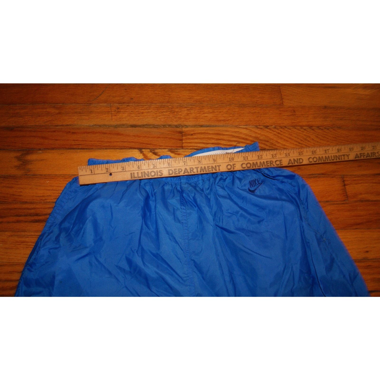 Nike VTG NIKE Windbreaker Nylon Jogger Track Pants Mens L 30x31 Size US 30 / EU 46 - 8 Thumbnail