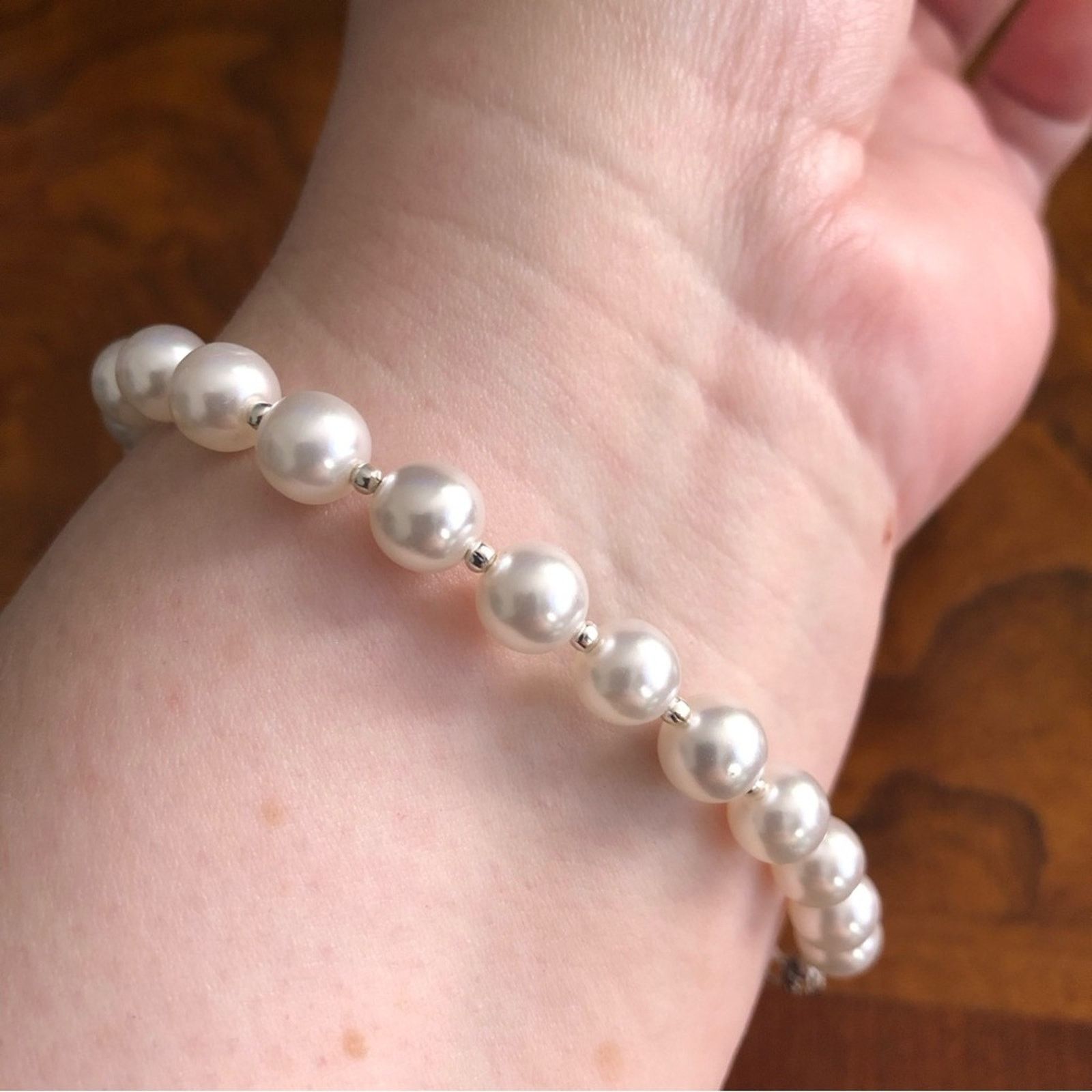 Vintage Vintage repaired hollow glass white pearl bracelet Size ONE SIZE - 6 Thumbnail