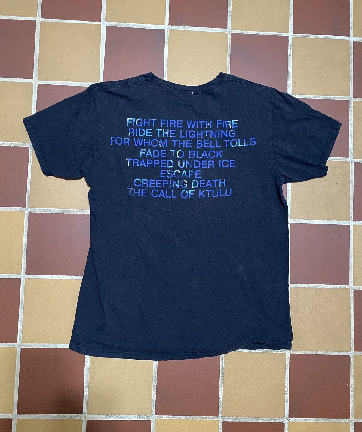 Band Tees Vintage Metallica Rige The Lightning Band Tee Shirt faded Size US L / EU 52-54 / 3 - 3 Thumbnail