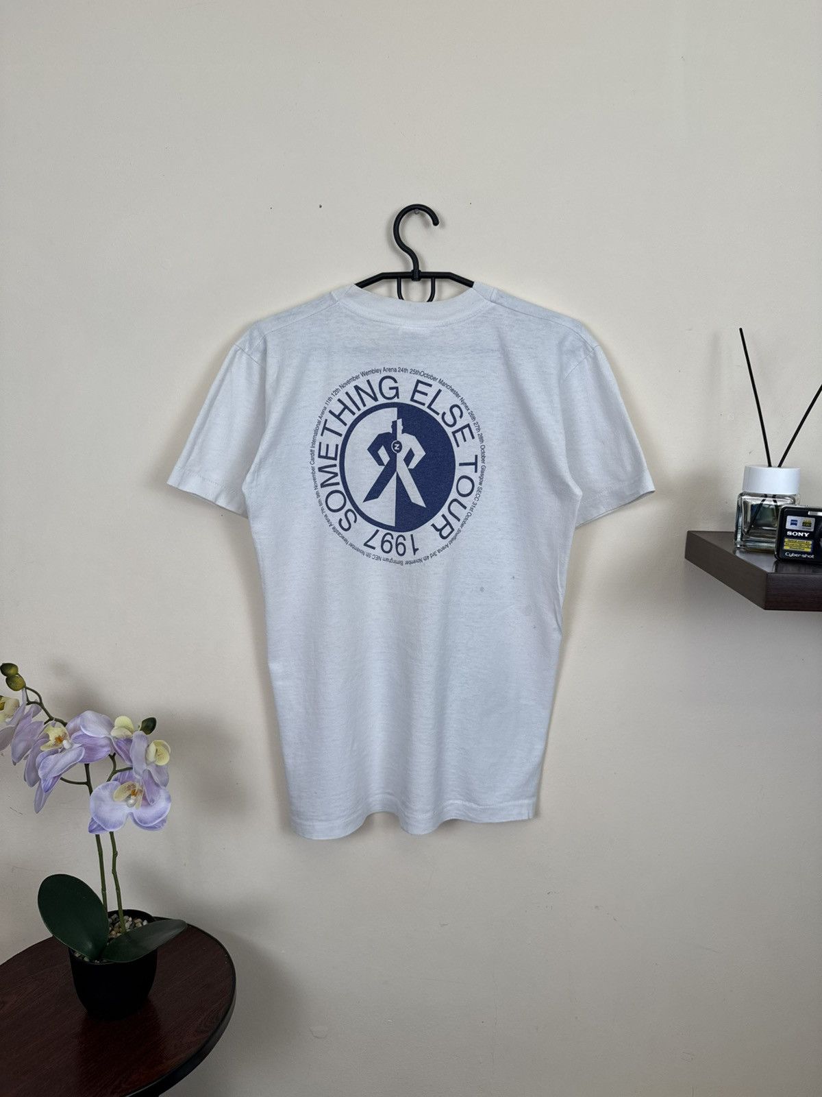 Other Vintage Boyzone T shirt 1997 Tour White Sz S Pop Band Size US S / EU 44-46 / 1 - 2 Thumbnail