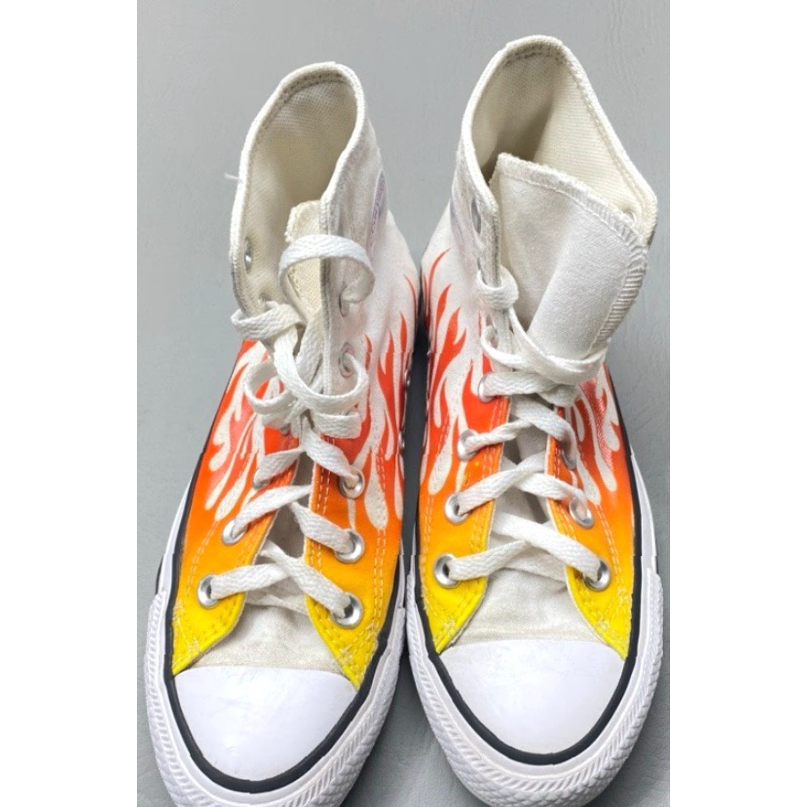 Converse VINTAGE Converse Chuck Taylor All Star Hi Flames White Red Womens Size 6 Sneakers 1356 Size US 6 / IT 36 - 7 Thumbnail