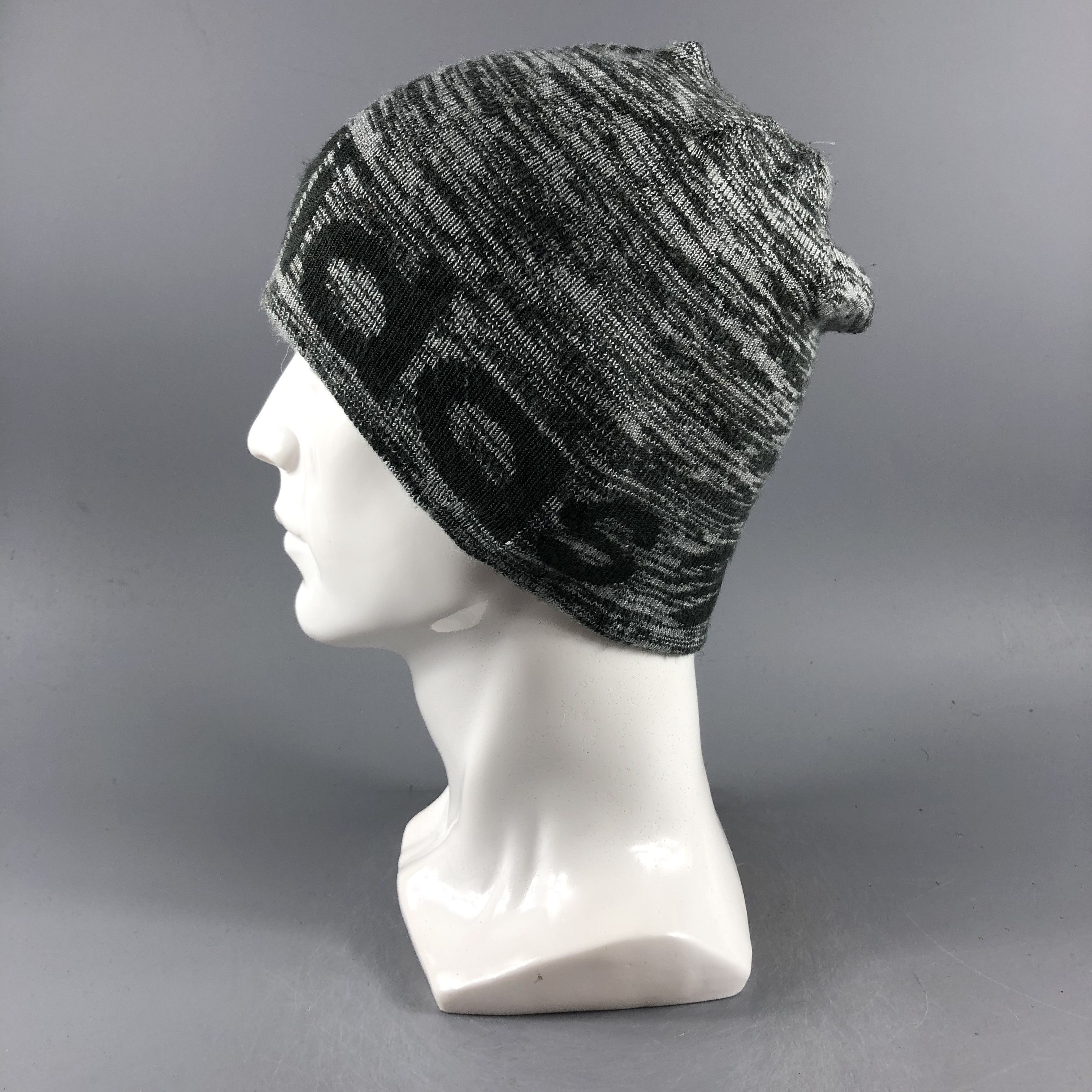 Adidas × Vintage Adidas Neo Beanie Snow Hat Snow Cap -D212 Size ONE SIZE - 1 Thumbnail