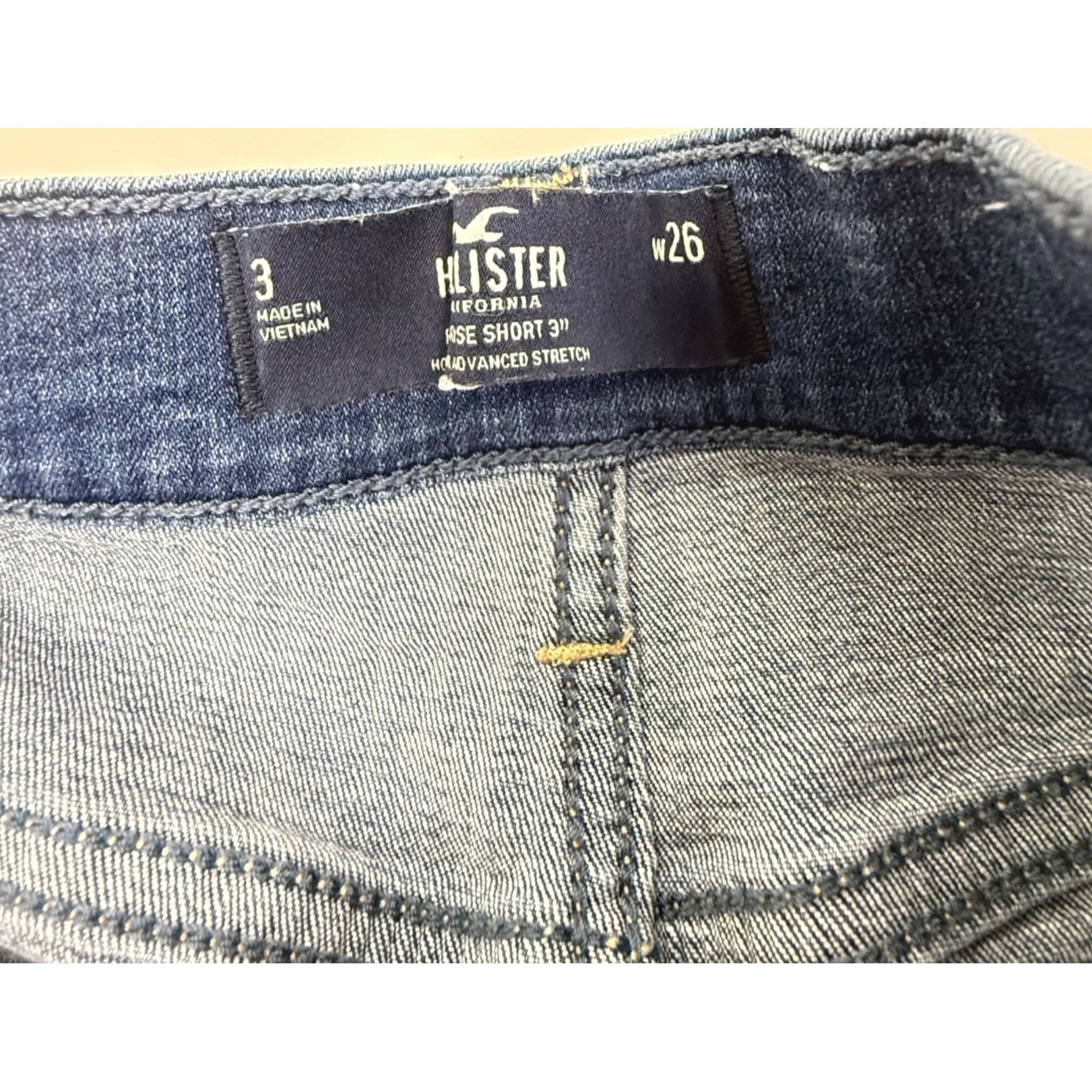 Hollister Hollister Advanced Stretch Hi-Rise 3" Denim Shorts Size 3 Size 26" / US 2 / IT 38 - 2 Thumbnail