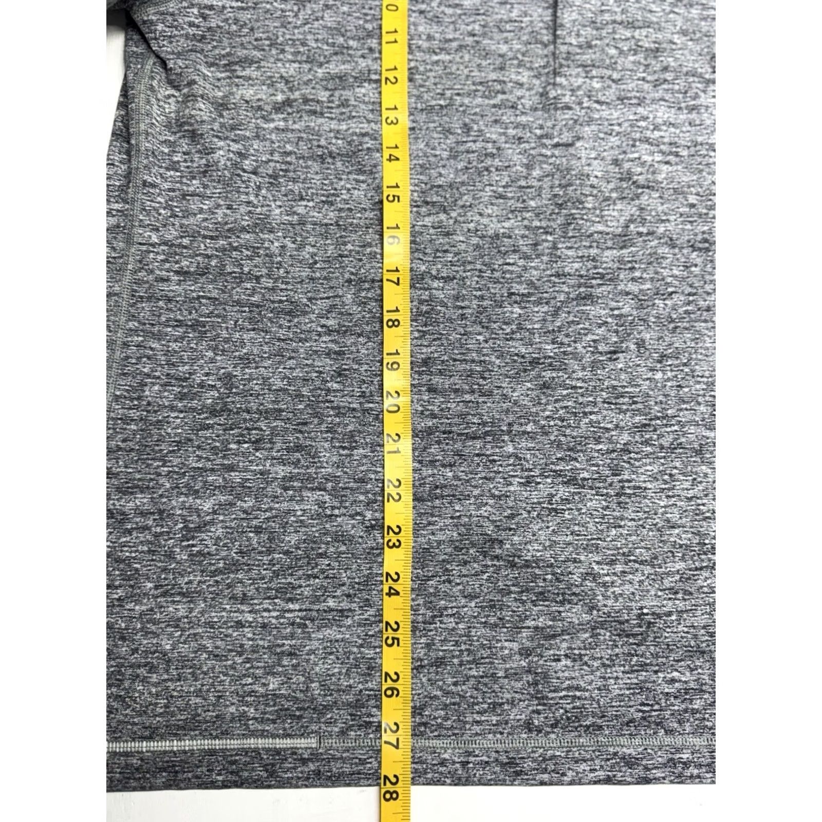 Lululemon Lululemon Surge Henley Button T-Shirt Mens Medium Gray Heather Athletic Long Sleeve Buttoned Pullover Moisture Wicking All Seasons Activewear Shirt Size US M / EU 48-50 / 2 - 4 Thumbnail