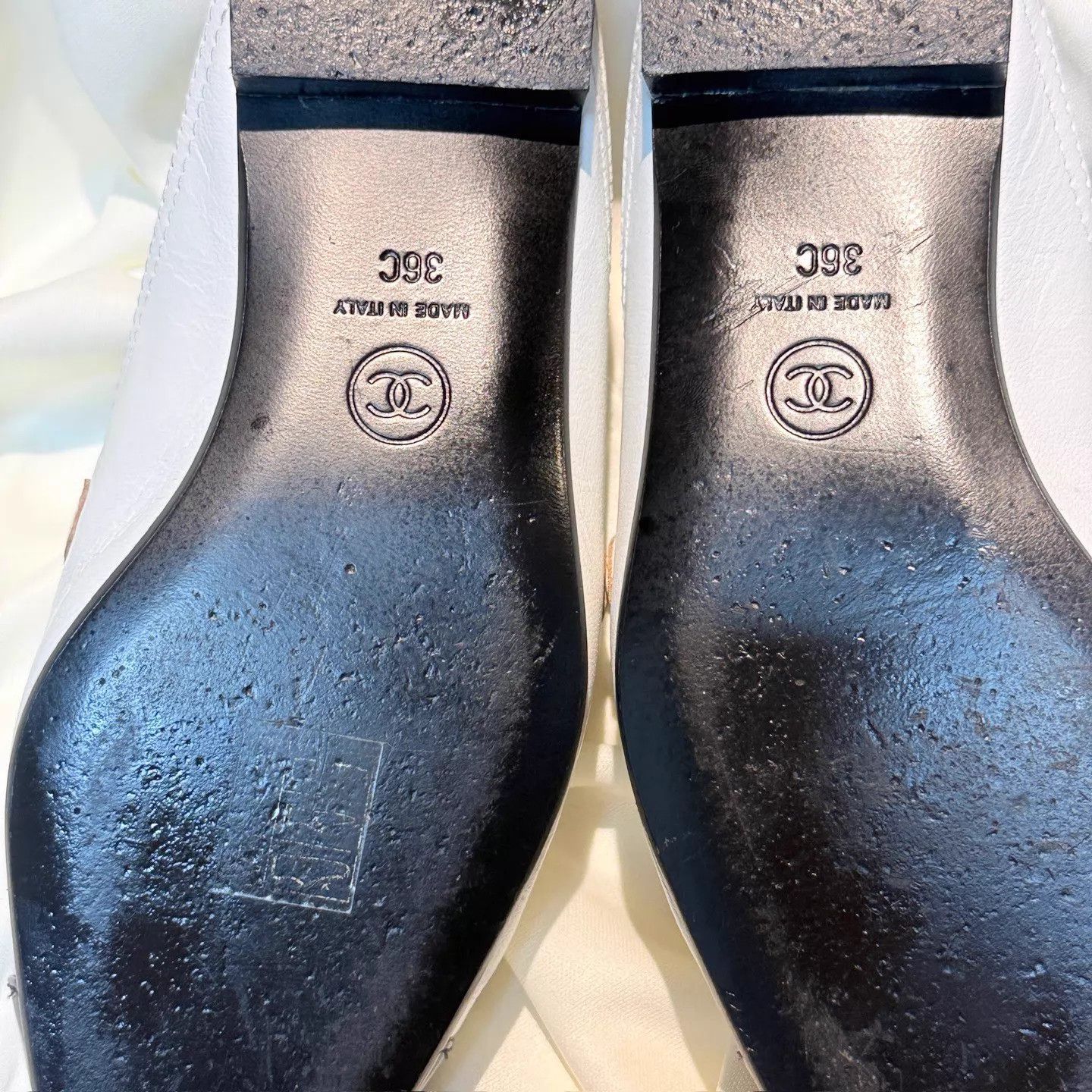 Chanel CHANEL Black & White Panda Charm Mule 36 Size US 5.5 / IT 35.5 - 7 Thumbnail