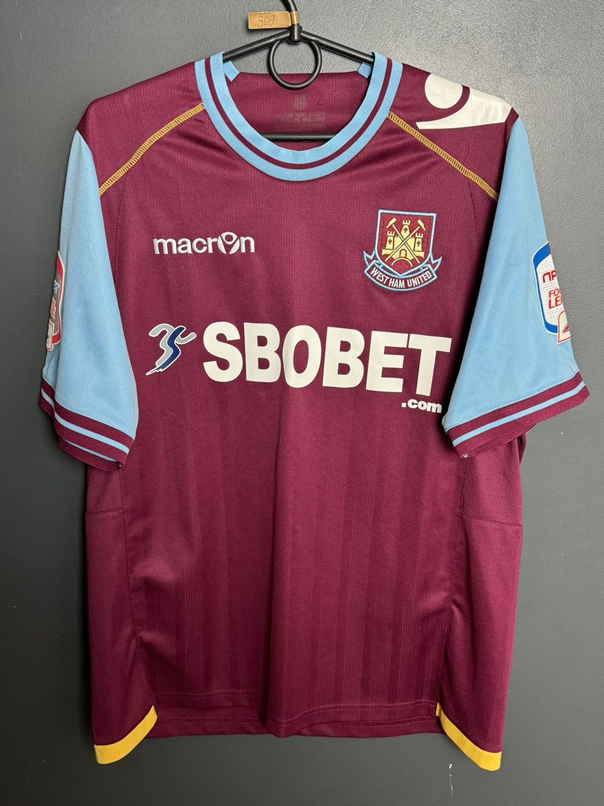 Macron West Ham United 11/12 Home Football Jersey Size US M / EU 48-50 / 2 - 1 Thumbnail