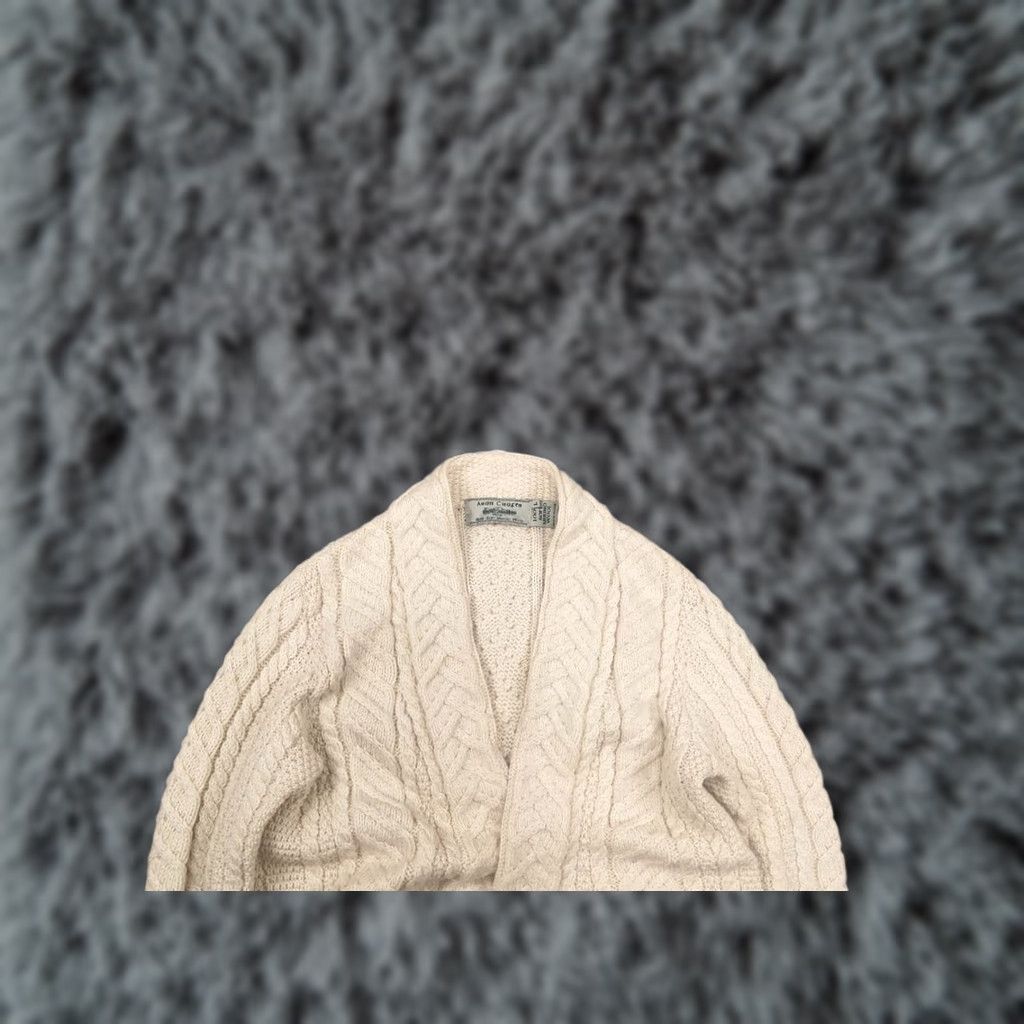 Vintage VINTAGE Aran Crafts Cardigan Ireland Merino Wool Cable Knit Beige Women L Sweater KnIt 90s Casual Knitwear Regular Size L / US 10 / IT 46 - 1 Thumbnail