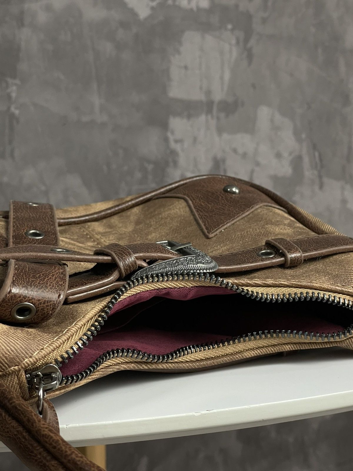 20471120 × Japanese Brand Y2K Vintage Faux Leather Glamour Bb Simons Style Bag Size ONE SIZE - 8 Thumbnail