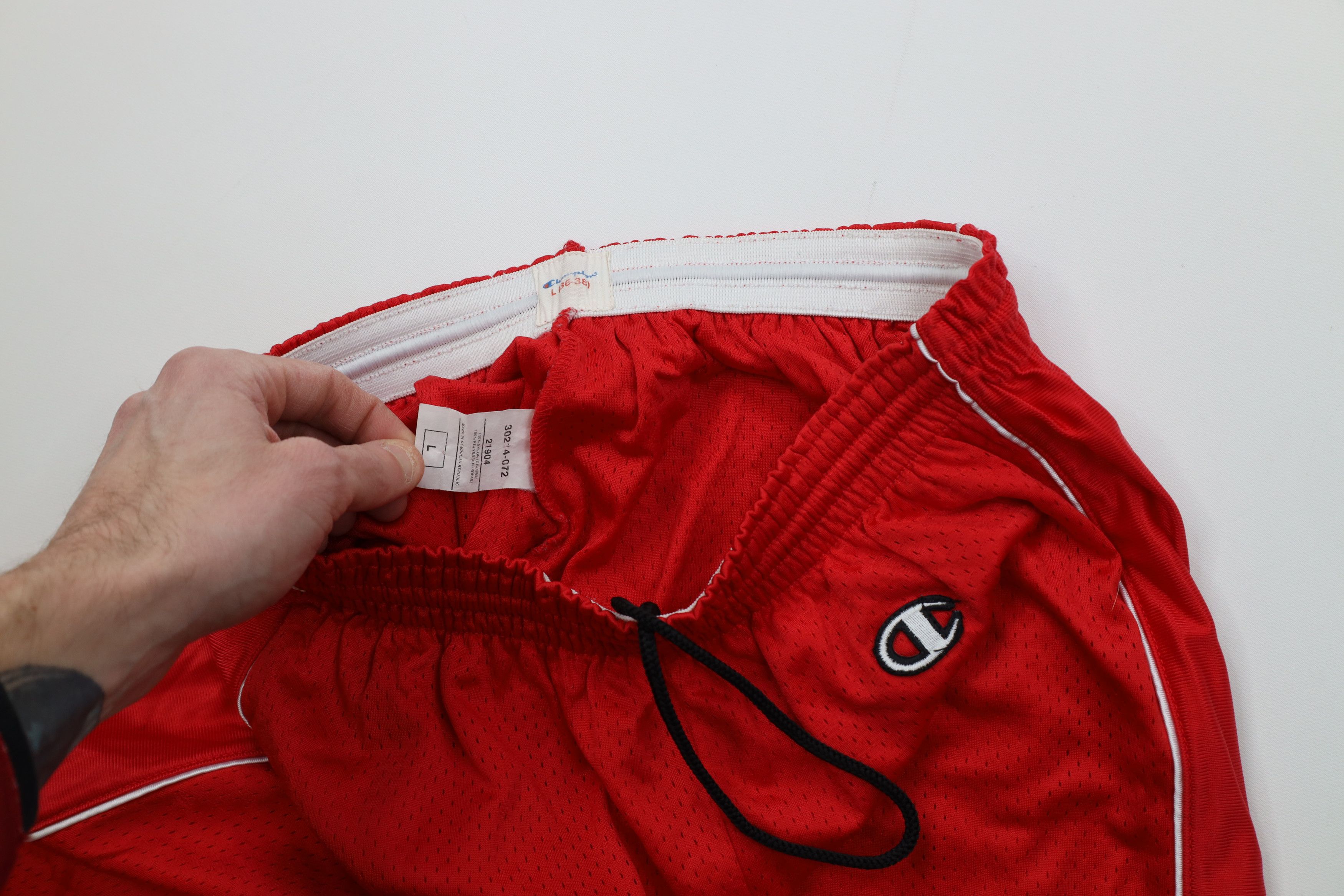 Champion Vintage 90s Champion Heavyweight Mesh Gym Basketball Shorts Size US 34 / EU 50 - 7 Thumbnail